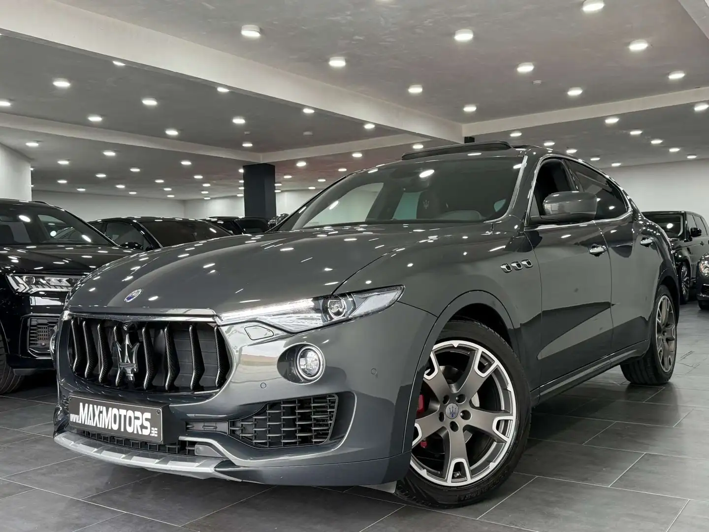 Maserati Levante 3.0V6D Utilitaire/Lichtevracht Carbon Pano Carplay Grau - 1