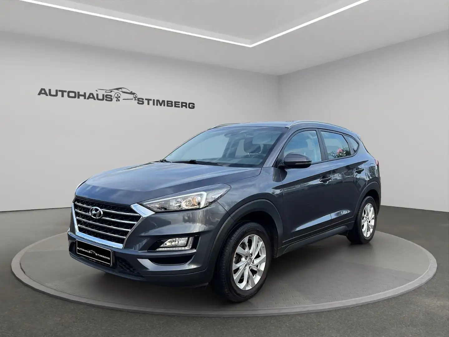 Hyundai TUCSON Trend 2WD*KAMERA*PDC*SHZ*TEMPOMAT*1. HAND Grau - 1