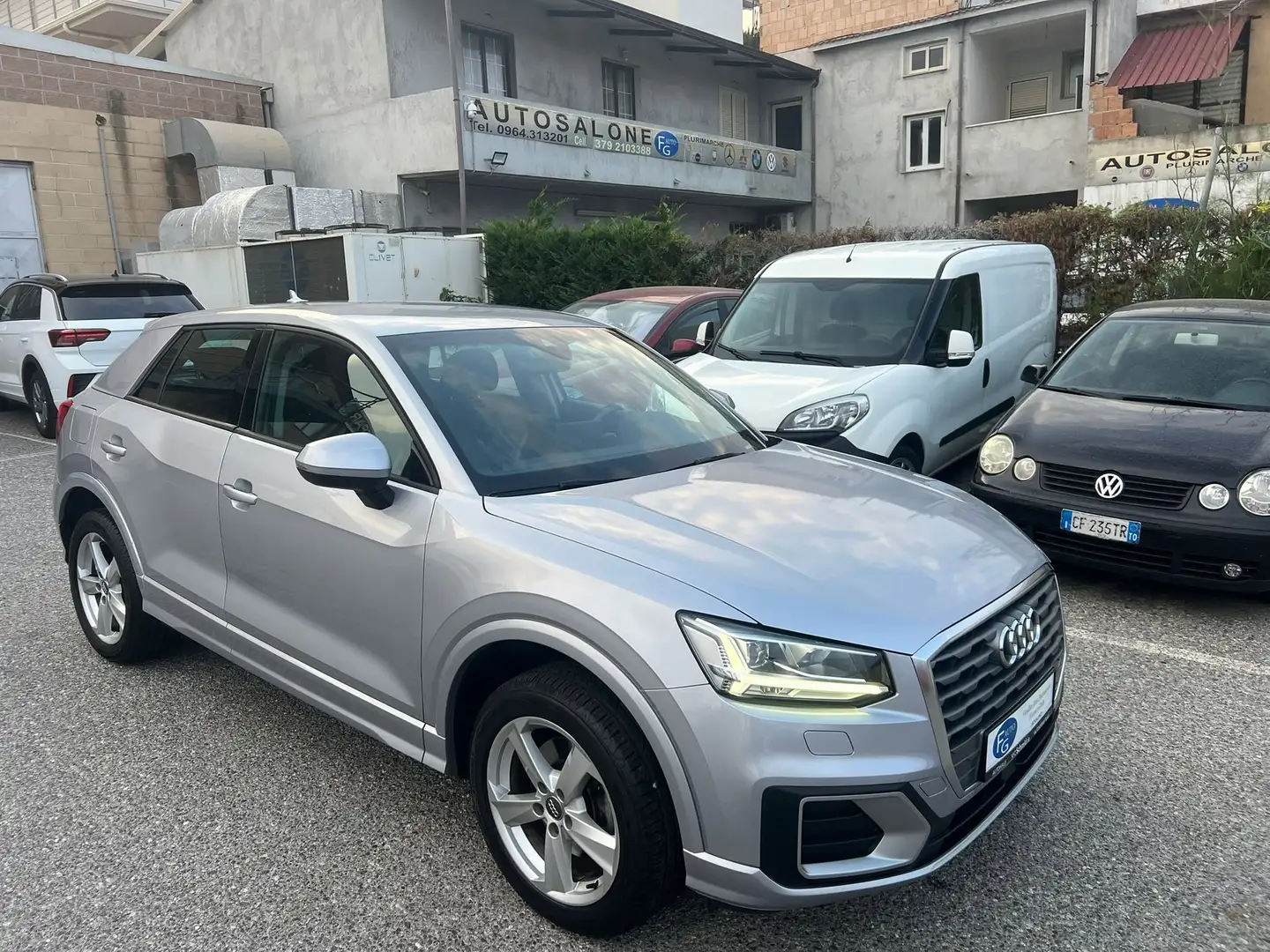 Audi Q2 1.6 tdi Sport Argento - 2
