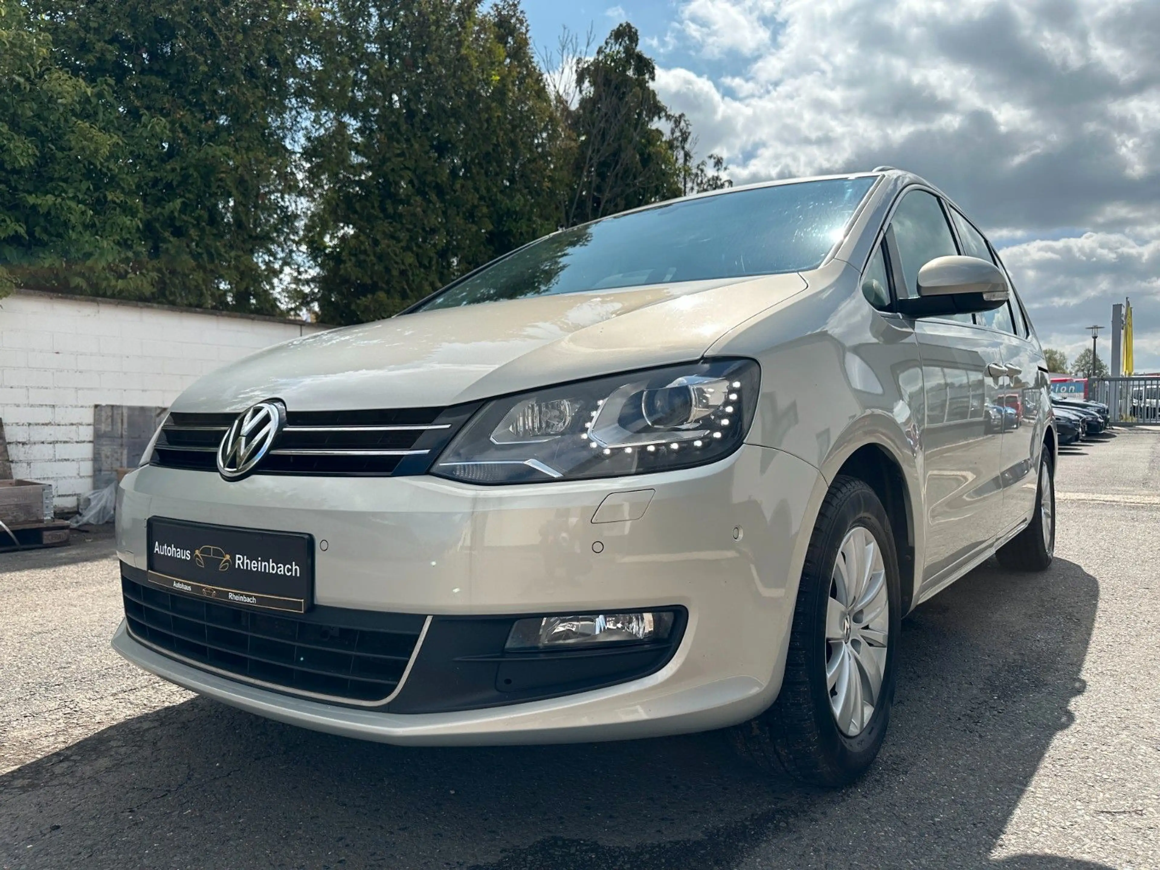 Volkswagen Sharan Comfortline HU NEU/VOLL SERVICE VW/1 HAND — photo 14