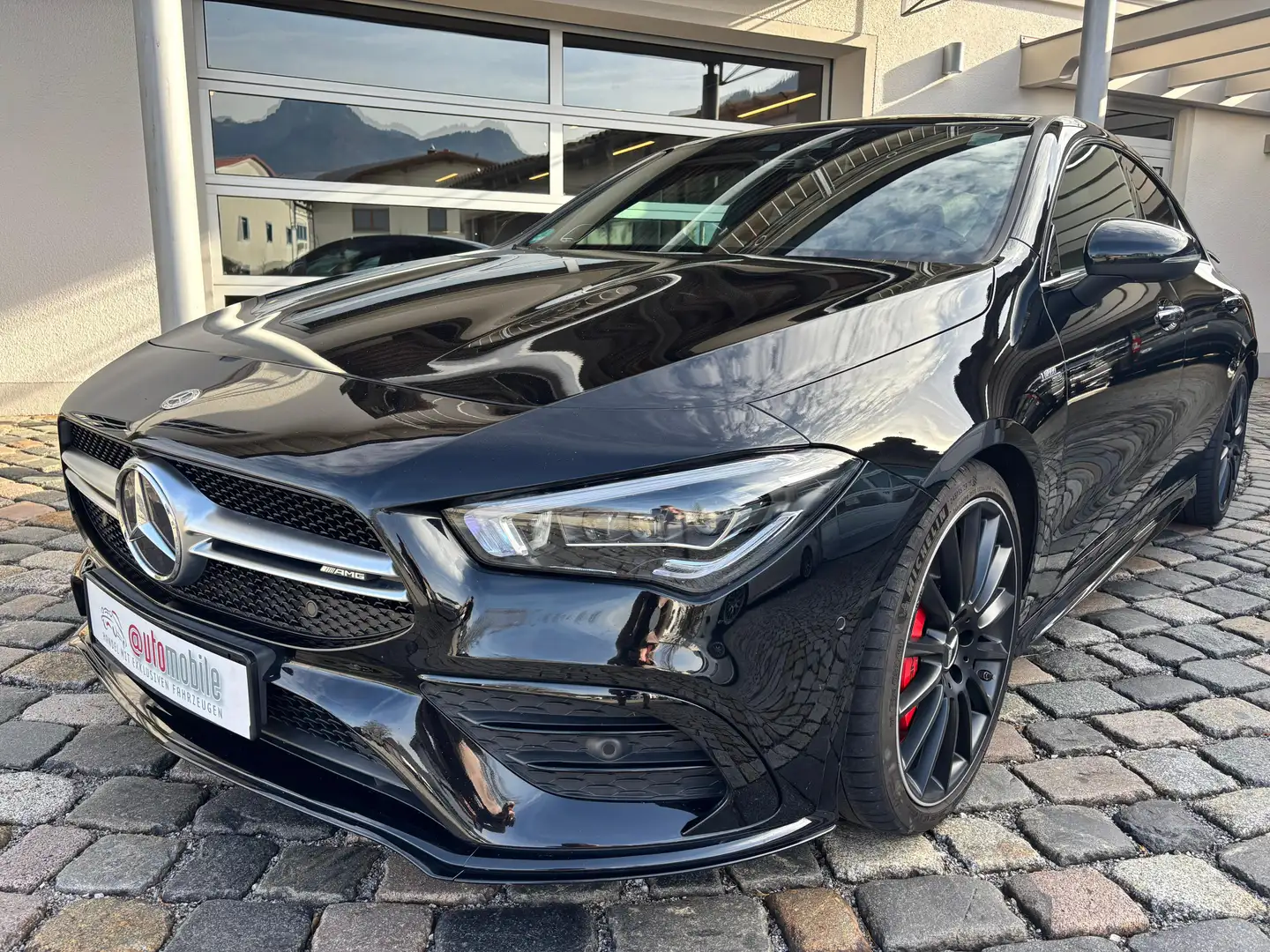 Mercedes-Benz CLA 35 AMG 4M|Pano|Burmes|360°|MBUX|Key|Ambi|19 Schwarz - 1