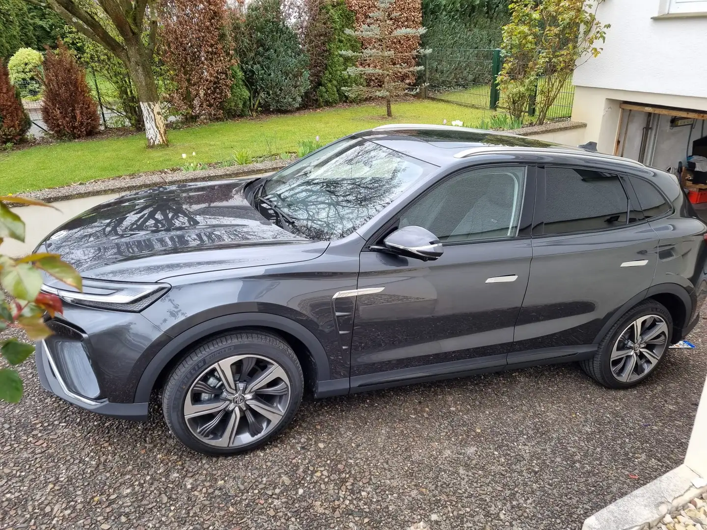 MG Marvel R Marvel R Luxury Grau - 1