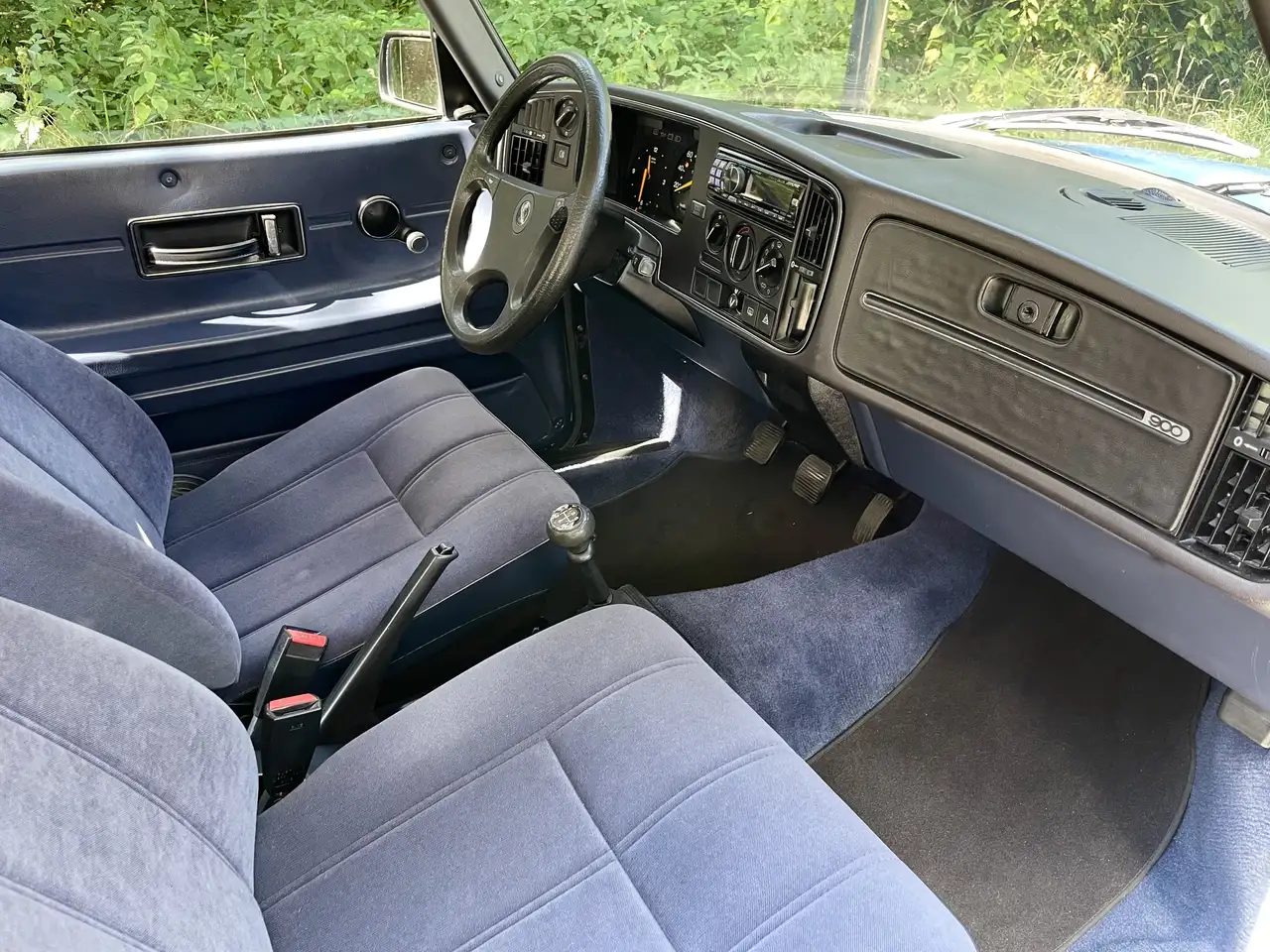 Saab 900 2.0i, foto 8