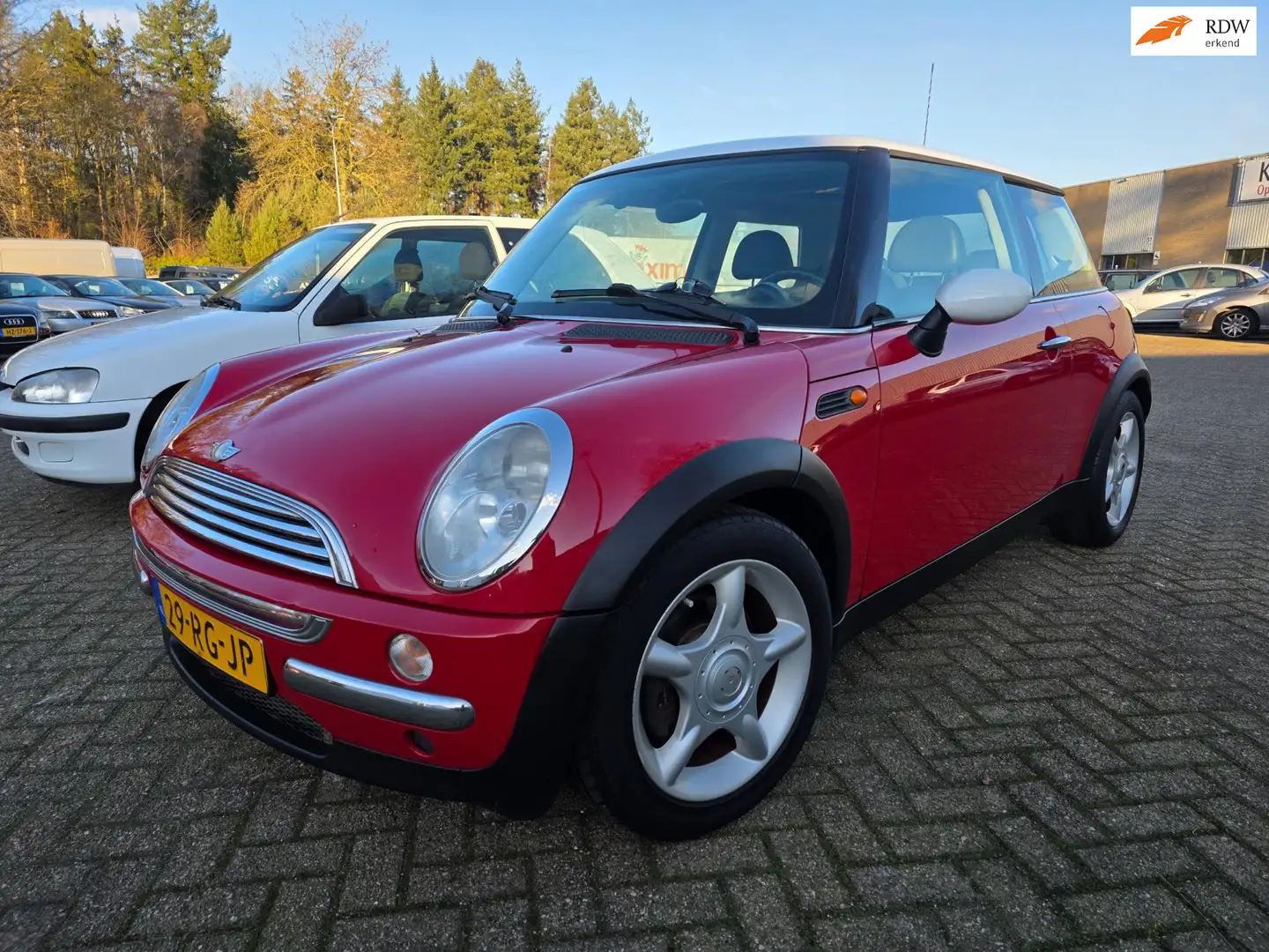 MINI Cooper Mini 1.6 PANORAMA *apk:12-2026* Rood - 1