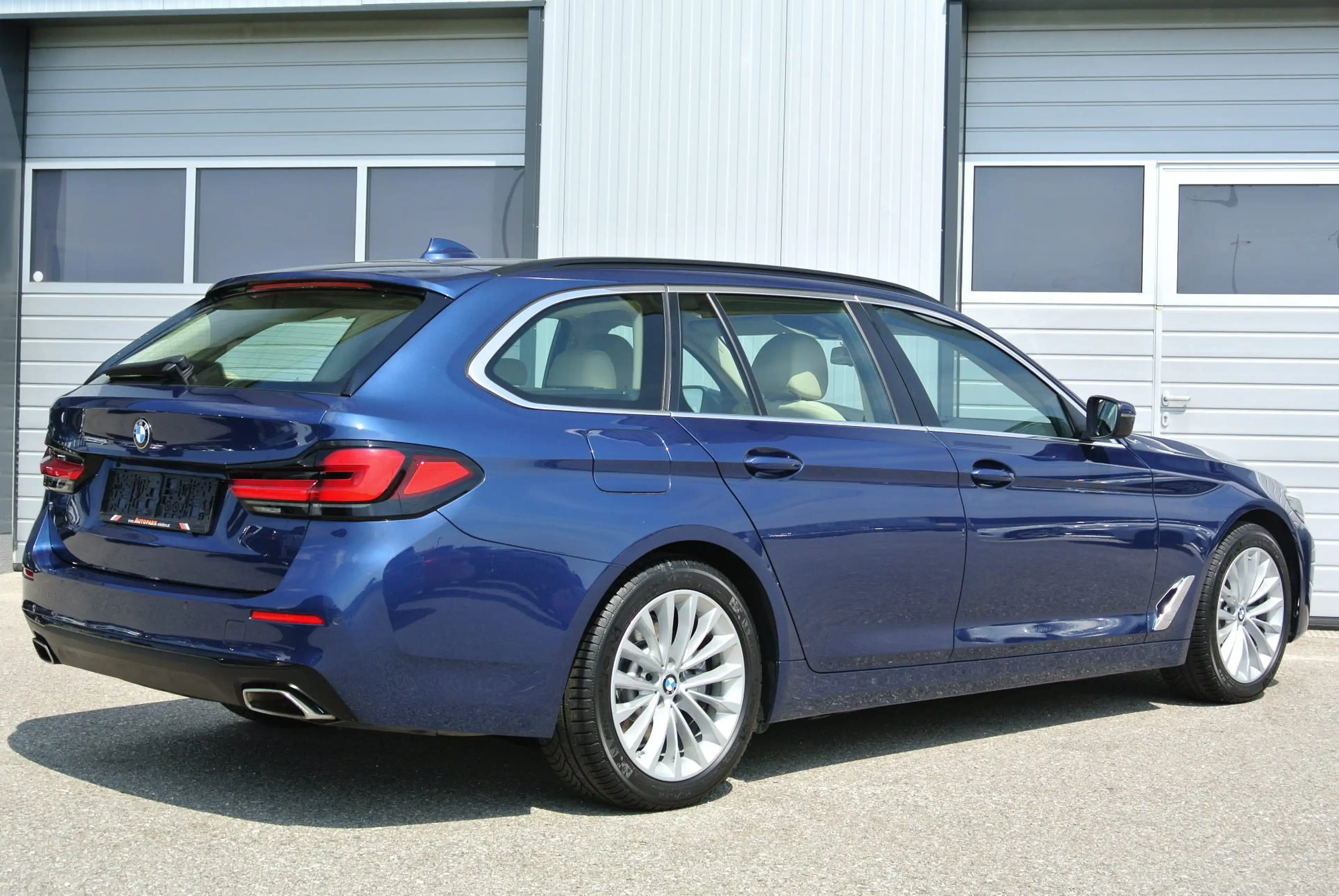 BMW 518 d touring Aut.  * LEDER * LED * NAVI * — photo 6