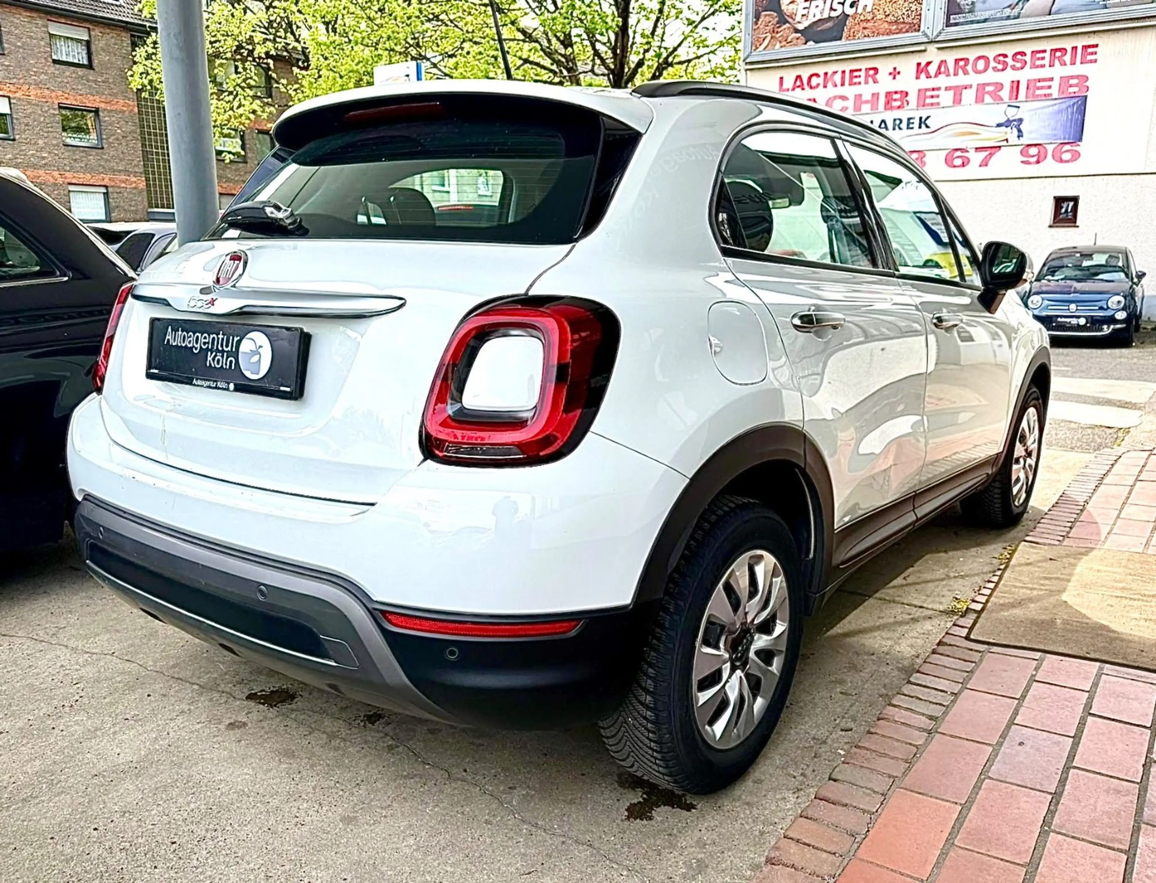 Fiat 500X 1.3 GSE Cross*PDC*KLIMA*CARPLAY* — photo 4