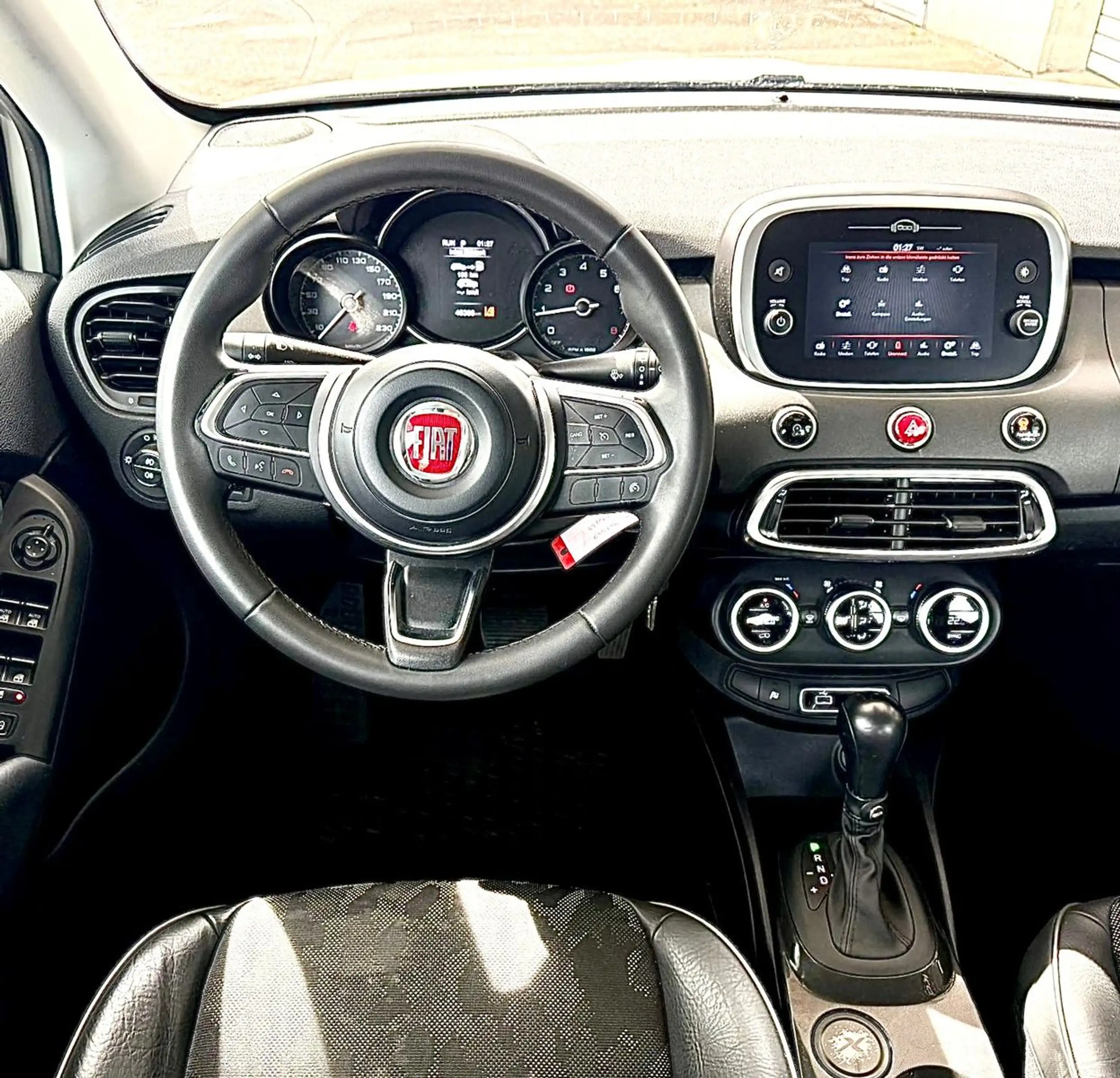 Fiat 500X 1.3 GSE Cross*PDC*KLIMA*CARPLAY* — photo 10