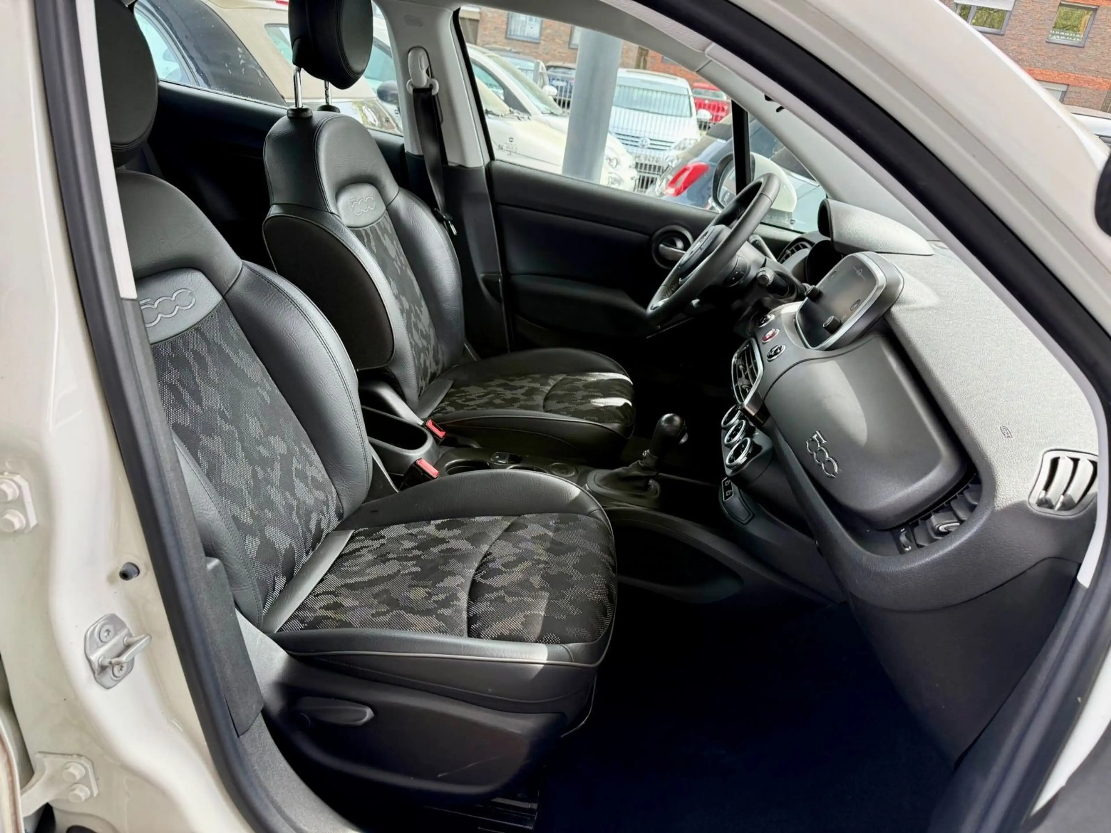 Fiat 500X 1.3 GSE Cross*PDC*KLIMA*CARPLAY* — photo 7