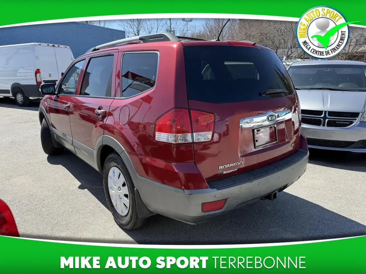 Kia Borrego снимка Kia Borrego