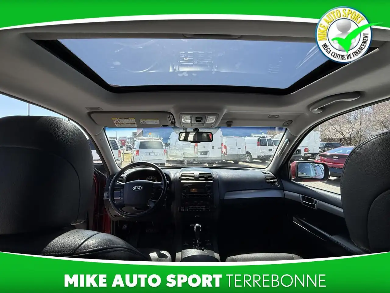 Kia Borrego снимка Kia Borrego