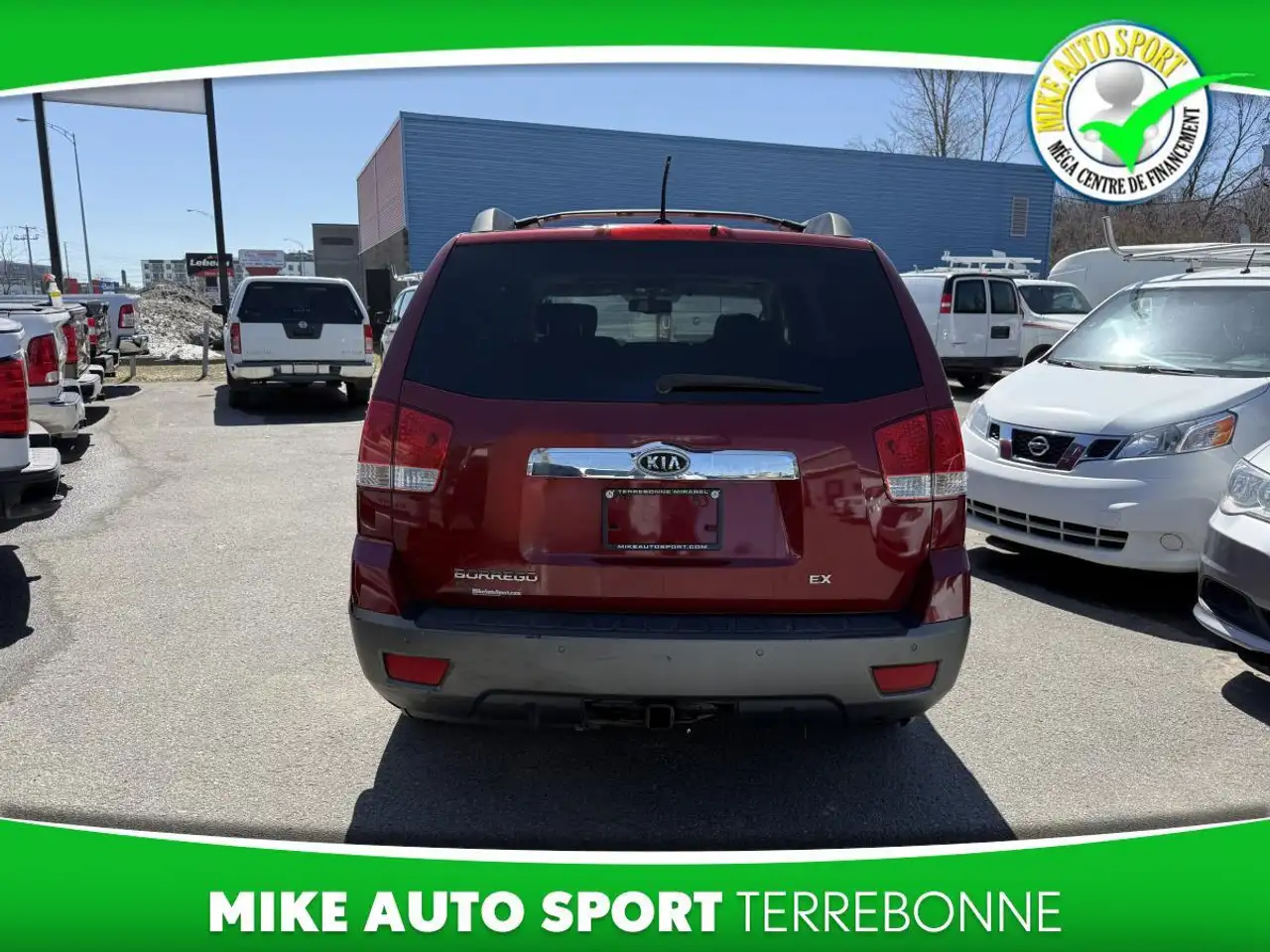 Kia Borrego снимка Kia Borrego