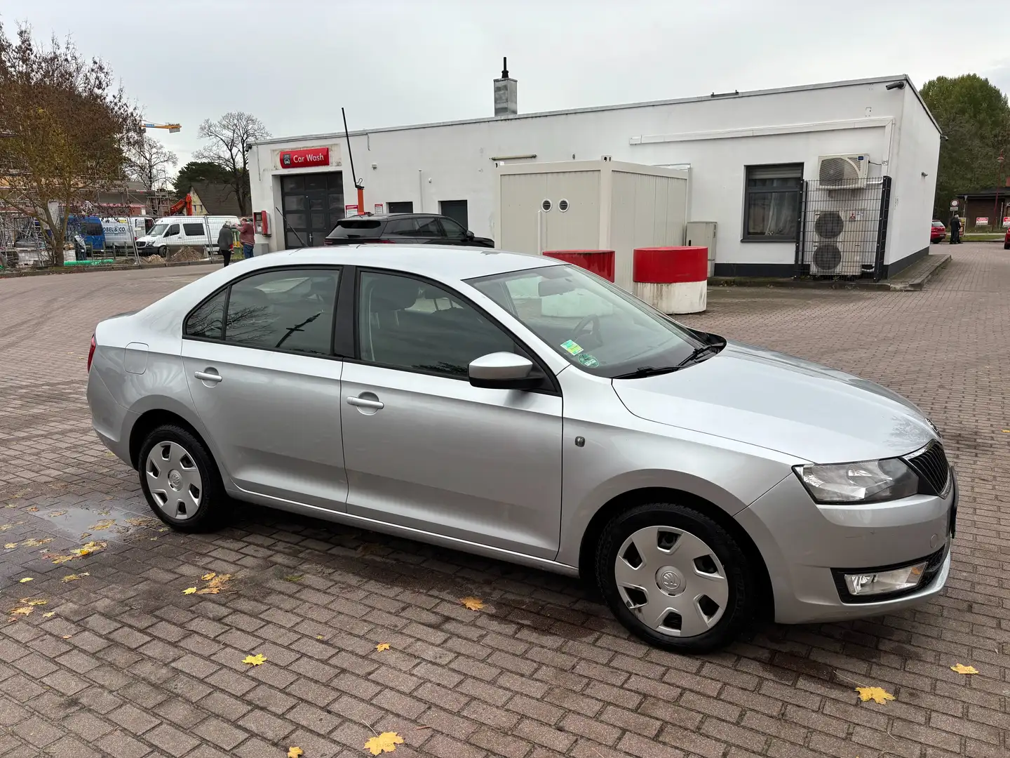 Skoda Rapid/Spaceback Rapid 1.2 TSI Ambition Green tec Silber - 2