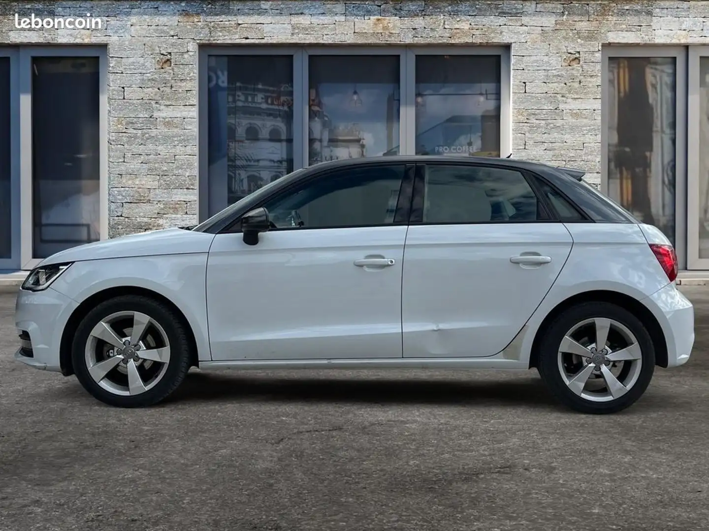 Audi A1 1.0 tfsi 95ch ultra ambition luxe 2ème main embrayage & suivi à jour garantie 6 mois Blanc - 2
