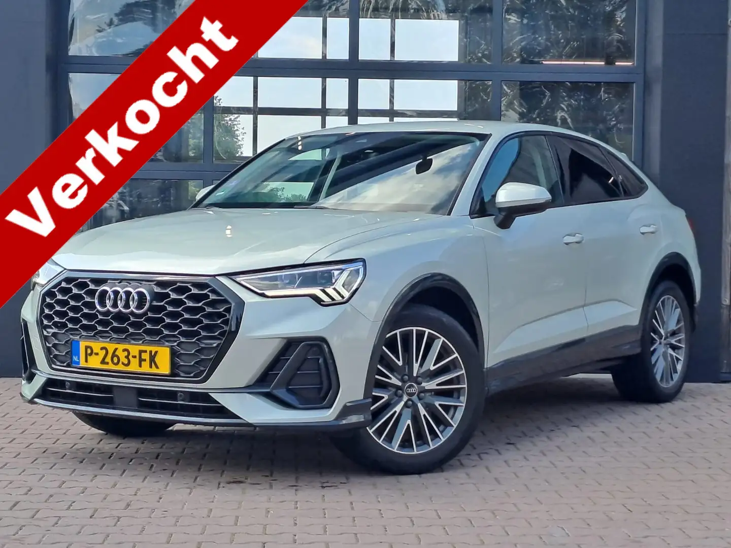 Audi Q3 Sportback 35 TFSI S Edition | LED | Virtual | Keyl Grijs - 1