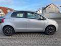 Toyota Yaris Sol Aut. /Klima/Kamera/ 8-fach/TÜV 01/2027 Silber - thumbnail 4