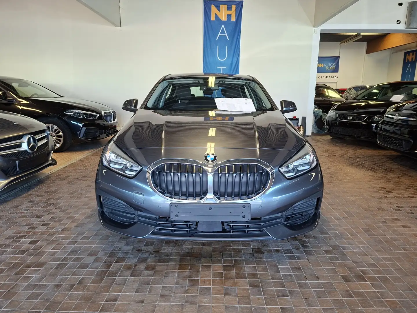 BMW 118 118iA NIEUW MODEL Grau - 2