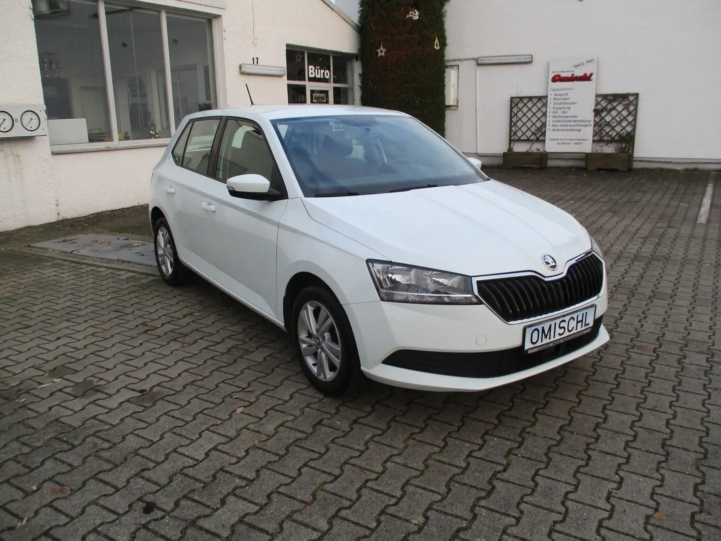 Skoda Fabia 1.0 TSI Ambition Weiß - 2