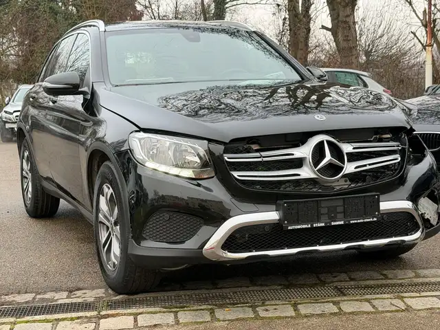 Mercedes-Benz GLC 220 d  4Matic PDC Kamera Leder ACC