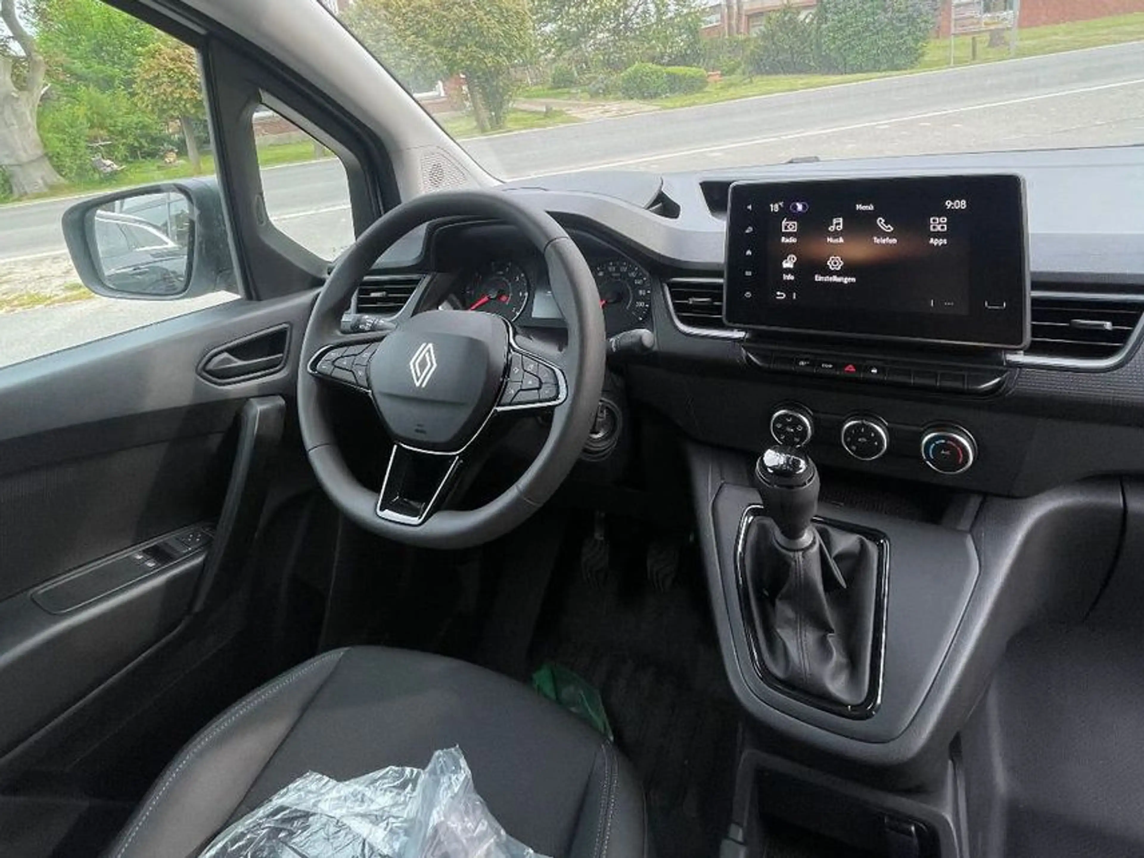 Renault Kangoo III Rapid L1H1 — photo 13