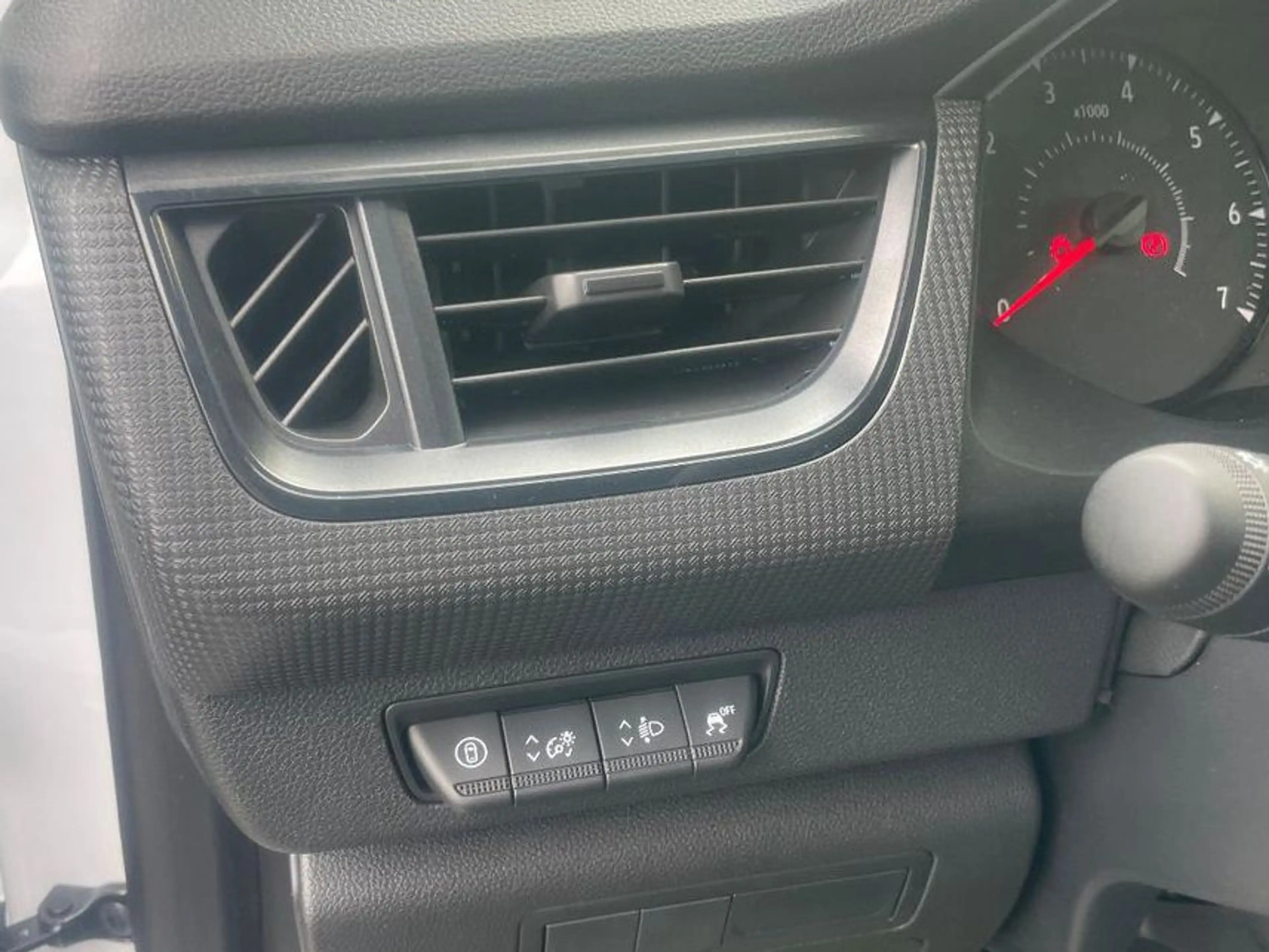 Renault Kangoo III Rapid L1H1 — photo 9