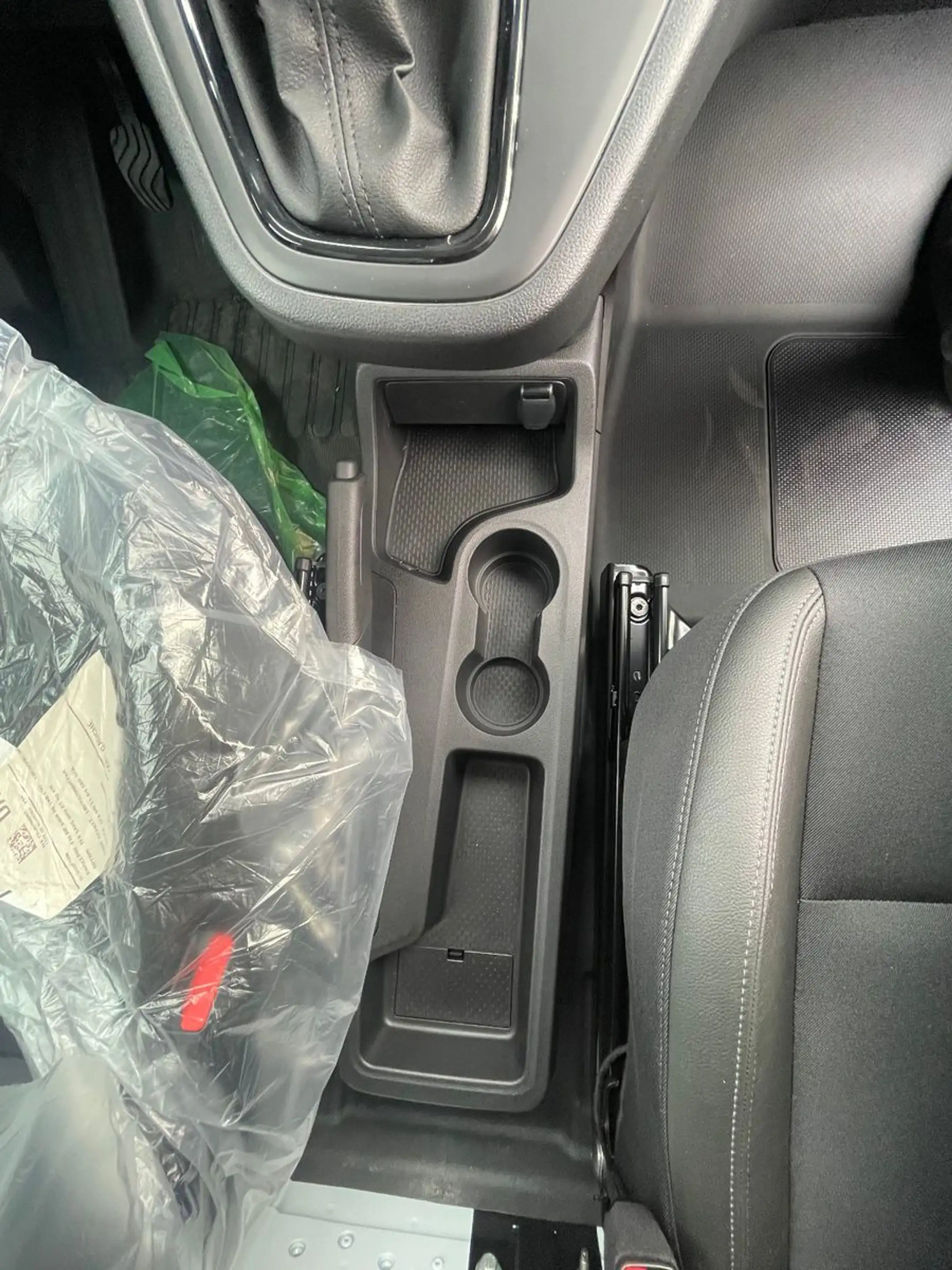 Renault Kangoo III Rapid L1H1 — photo 12