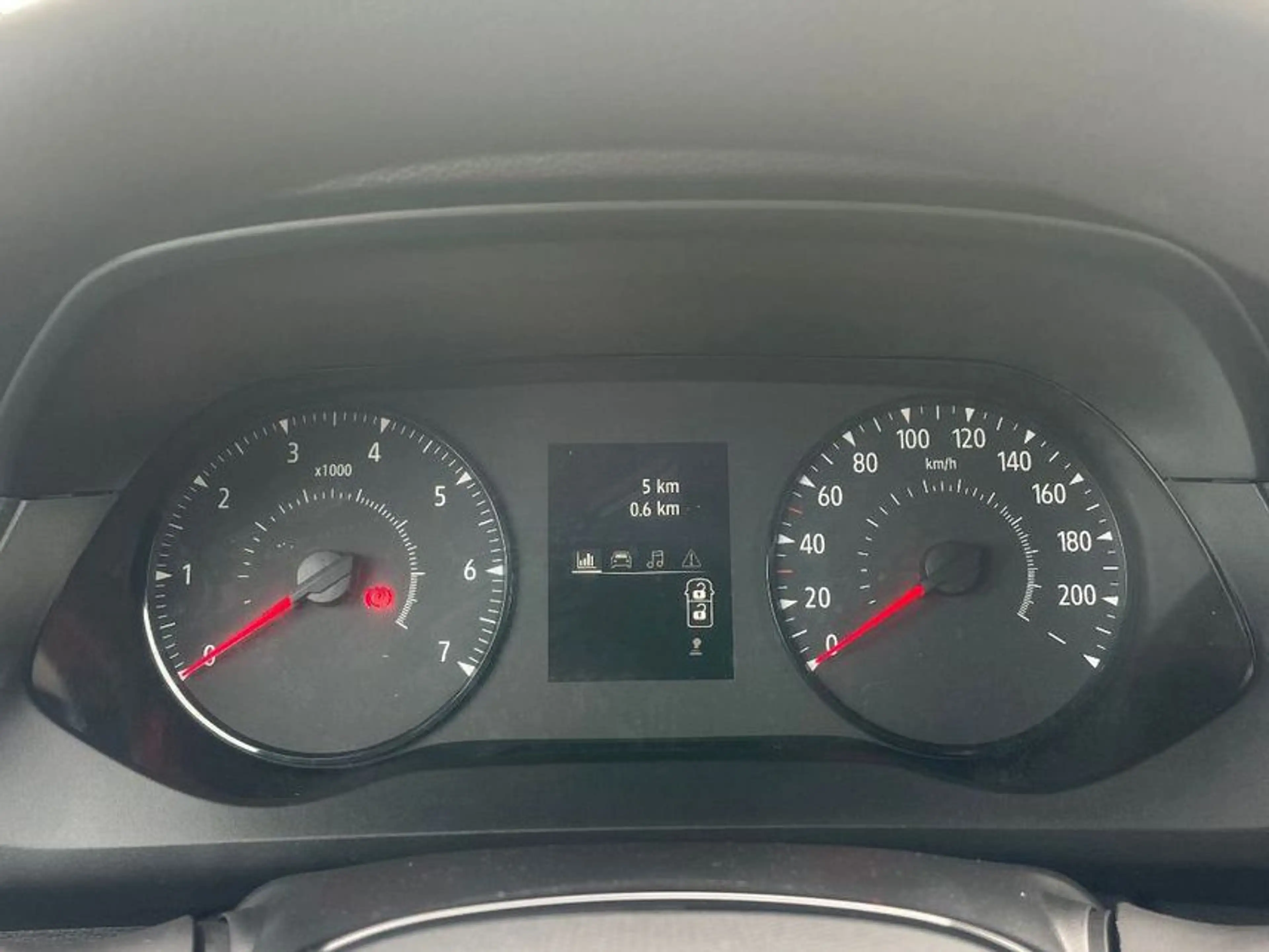 Renault Kangoo III Rapid L1H1 — photo 15