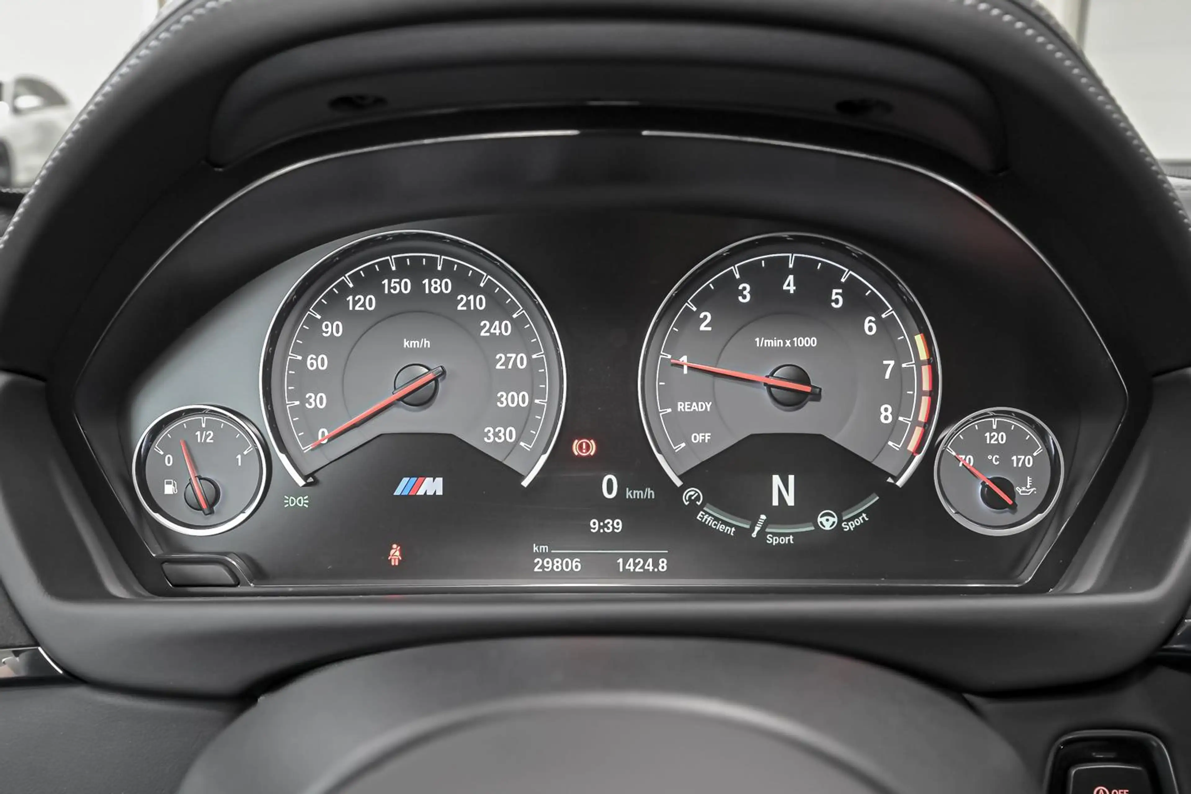 BMW M4 M4 CS•CERAMIC BRAKES•INDIVIDUAL LIME ROCK GREY — photo 10