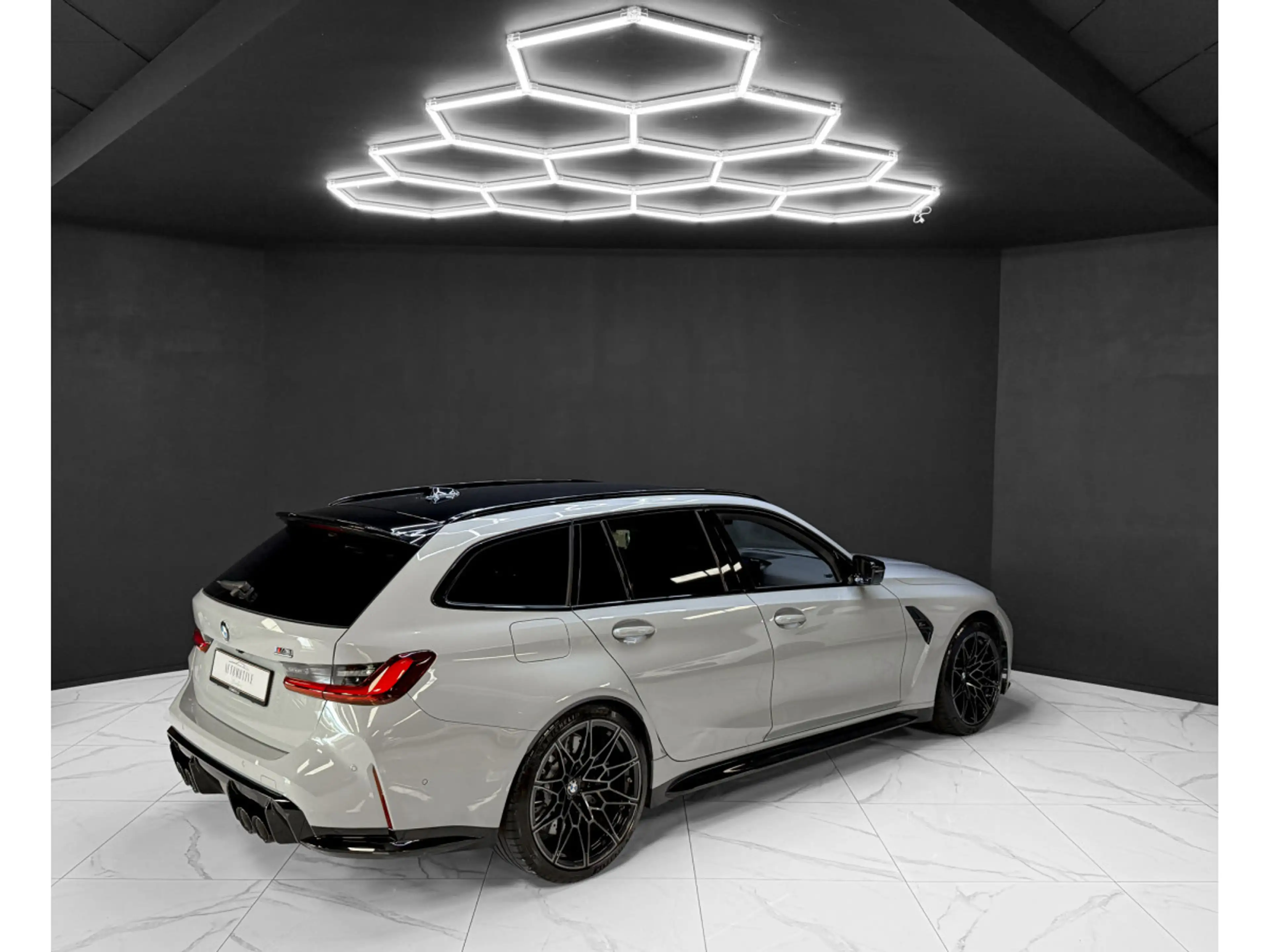 BMW M3 COMPETITION LCI TOURING XDRIVE — photo 5
