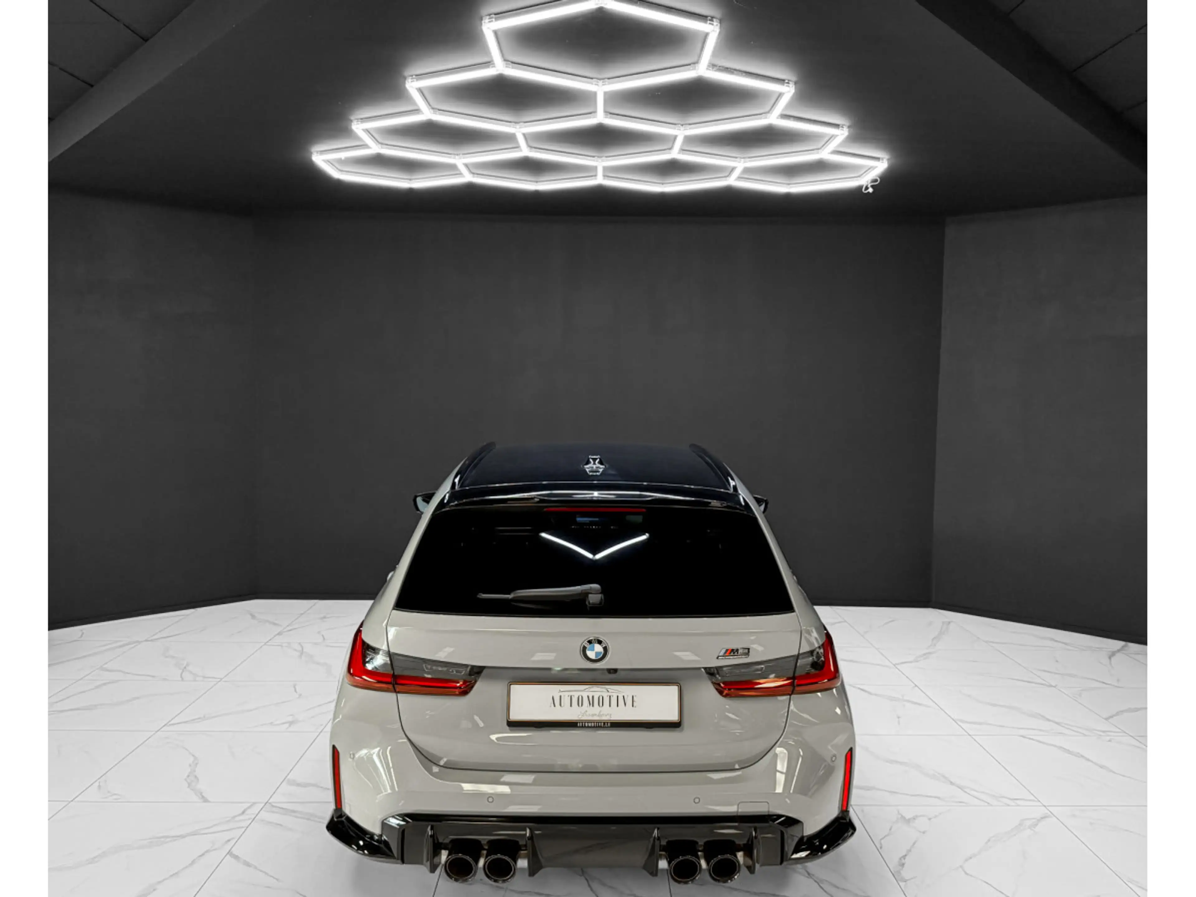 BMW M3 COMPETITION LCI TOURING XDRIVE — photo 4