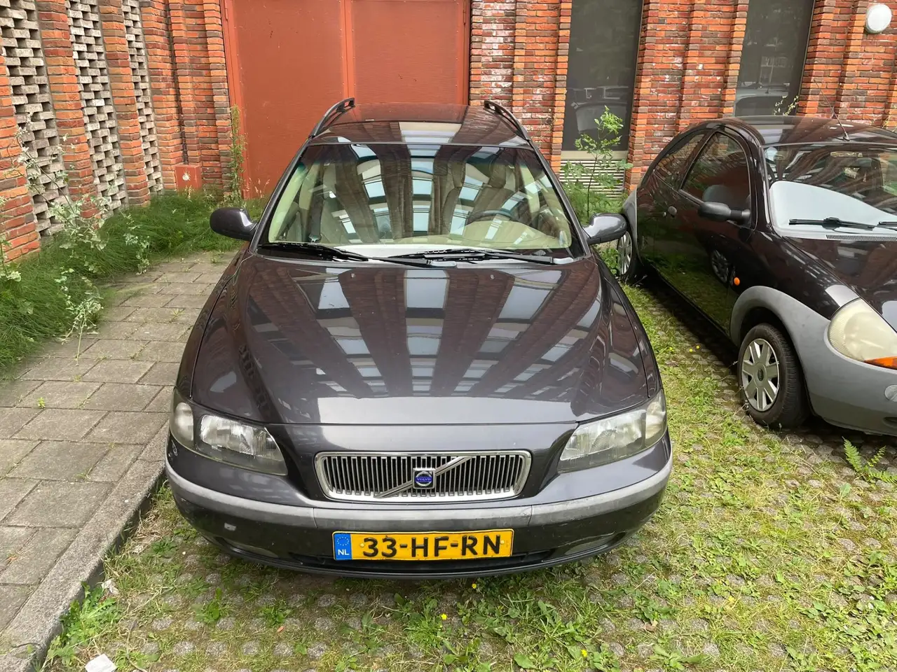 Volvo V70 2.4, foto 1