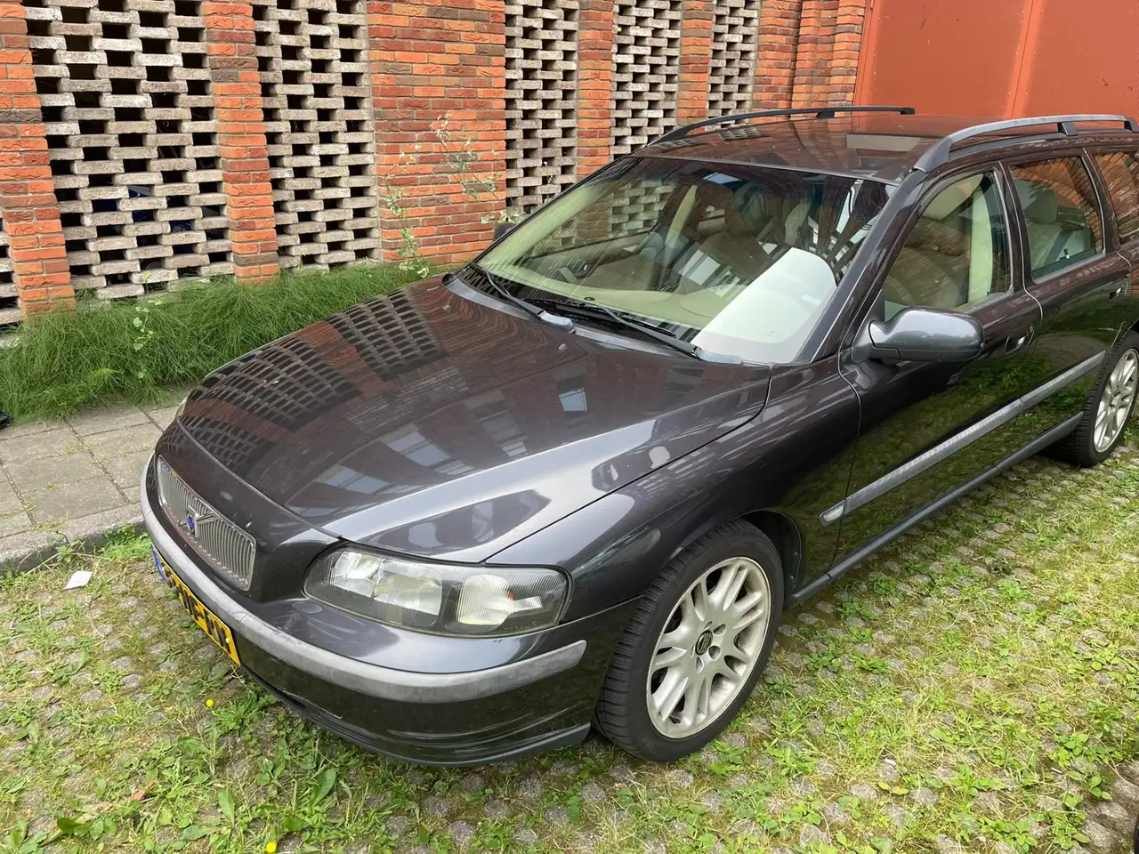 Volvo V70 2.4, foto 2