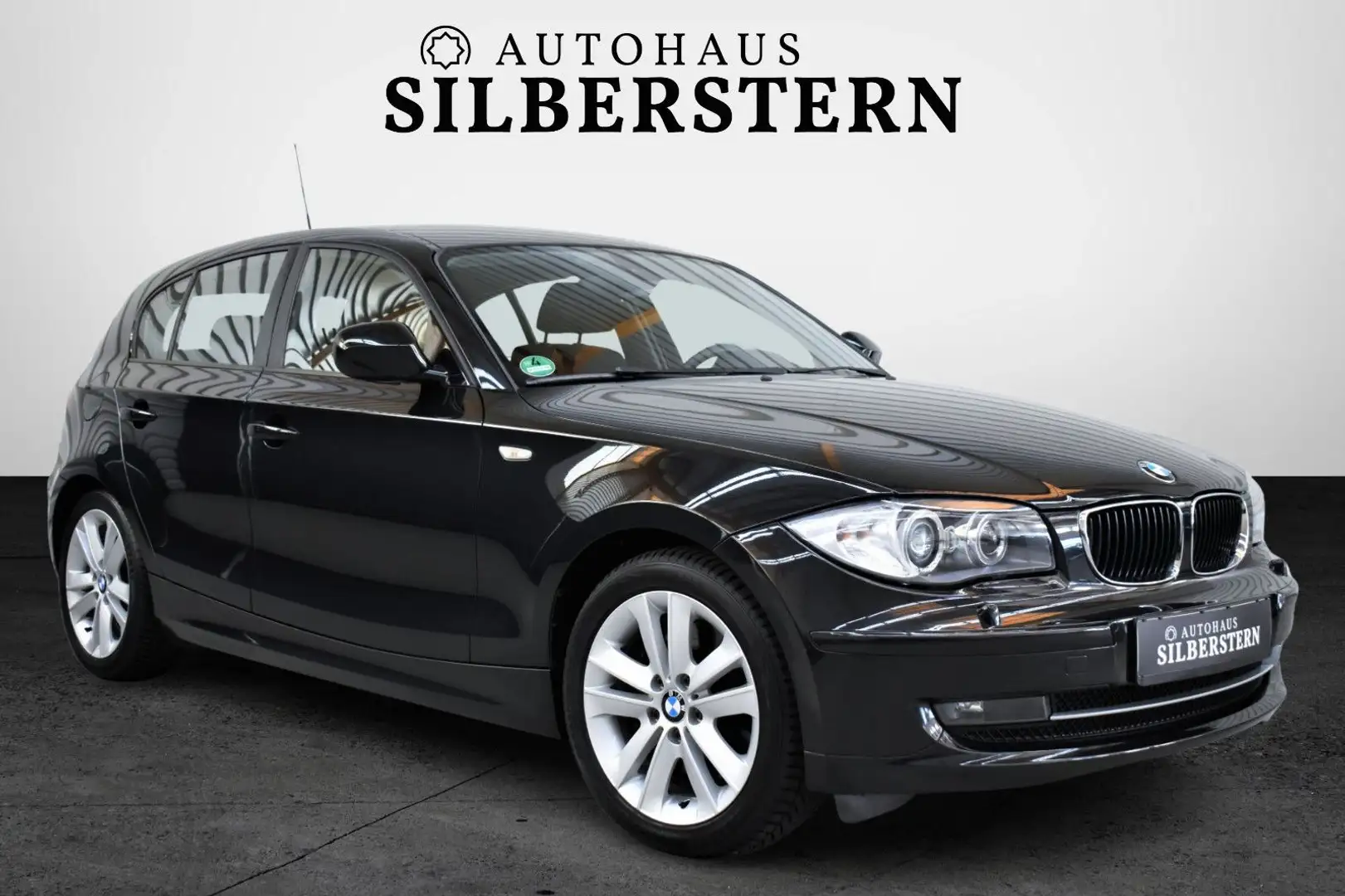 BMW 123 d+Automatik+Xenon+PDC+SH+Klima+BLACK SAPPHIRE Negro - 1