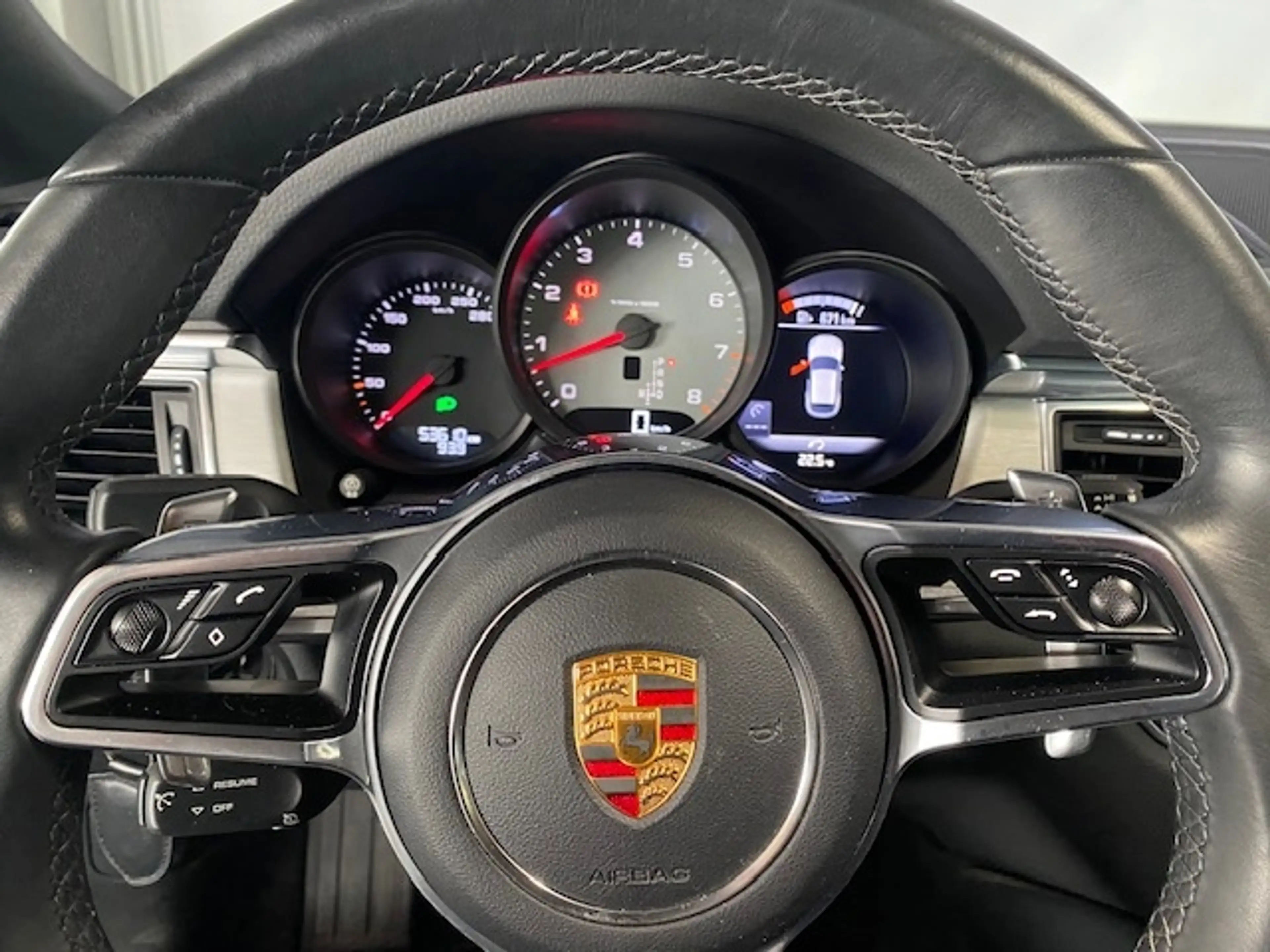 Porsche Macan S Pano Kamera elektr.AHK AD Memory Sitze Navi Lede — photo 6