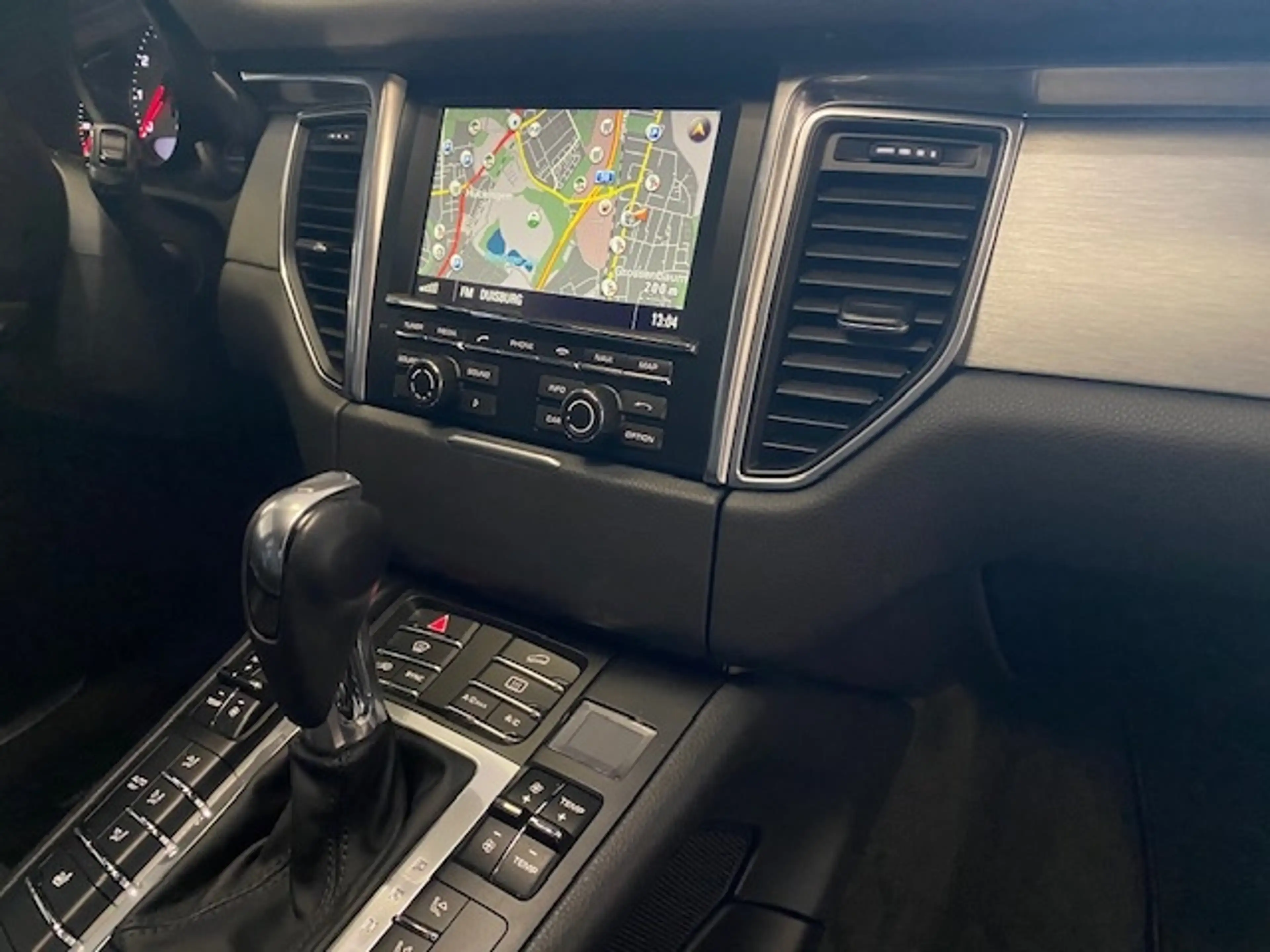 Porsche Macan S Pano Kamera elektr.AHK AD Memory Sitze Navi Lede — photo 13