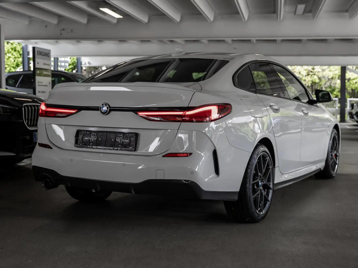BMW 218 i Gran Coupe M-Sport LED W-LAN NAVI SHZ Weiß - 2