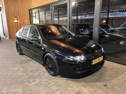 SEAT Leon 1.8-20VT FR 240PK | NAP| NWE DISTRIBUTIE| MILLTEK