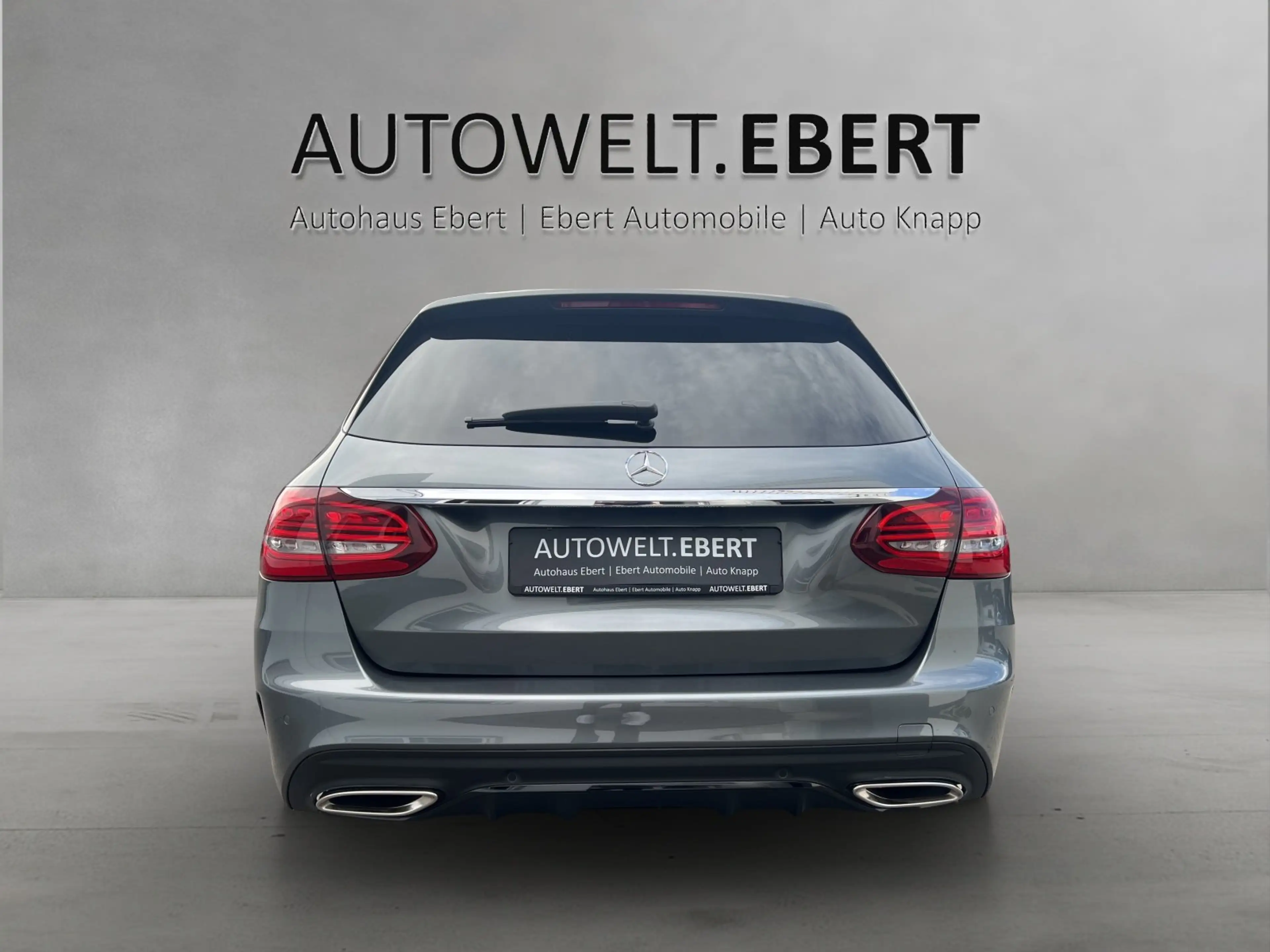 Mercedes-Benz C 400 C400T AMG Pano DISTRO Comand MLED Busines+ Night — photo 4