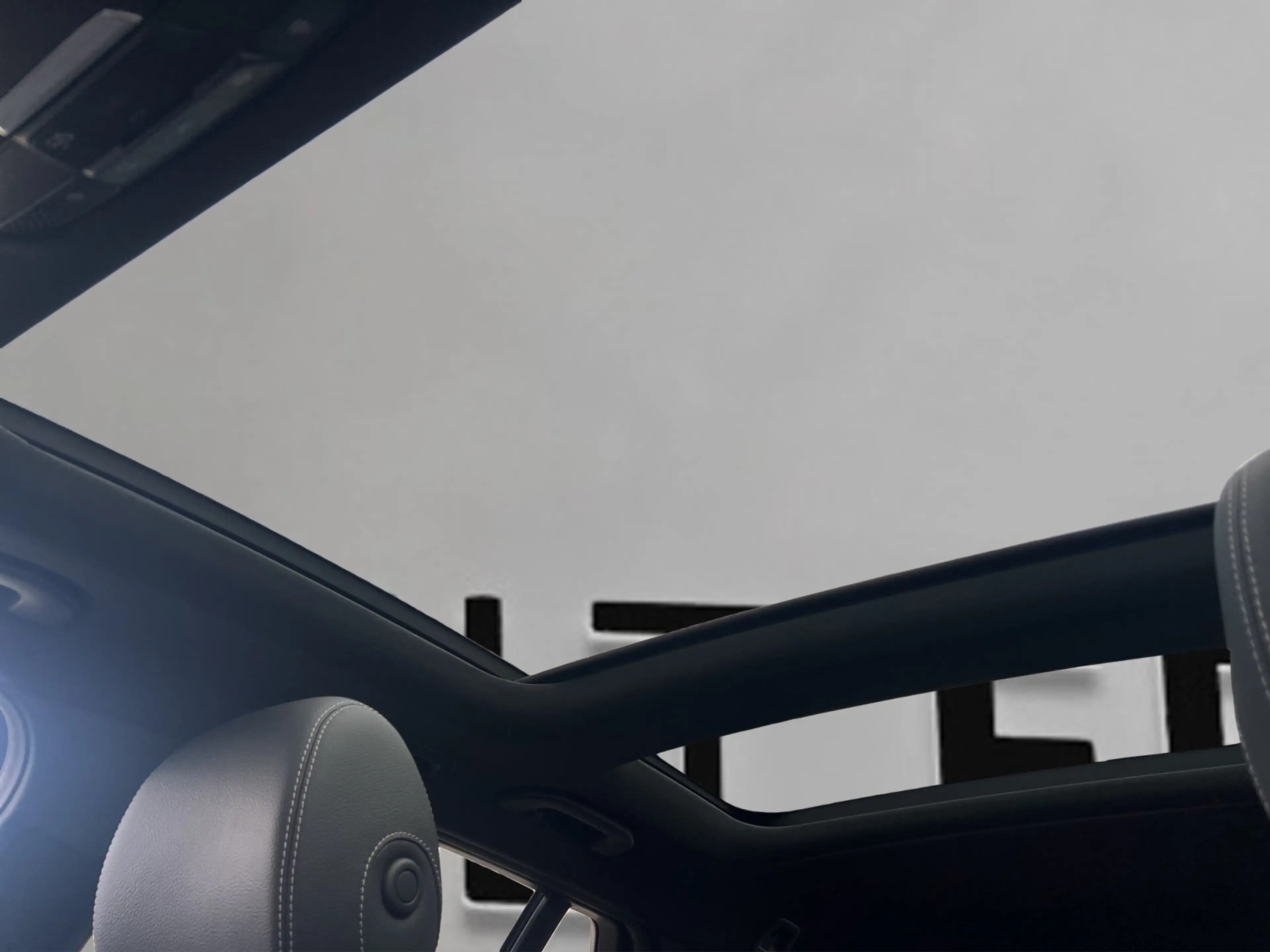 Mercedes-Benz C 400 C400T AMG Pano DISTRO Comand MLED Busines+ Night — photo 12