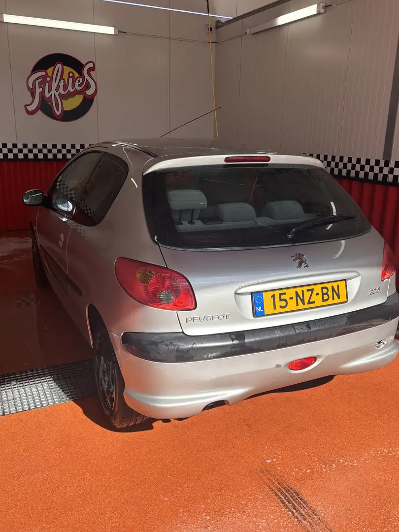 Peugeot 206 1.4-16V XT Grijs - 2