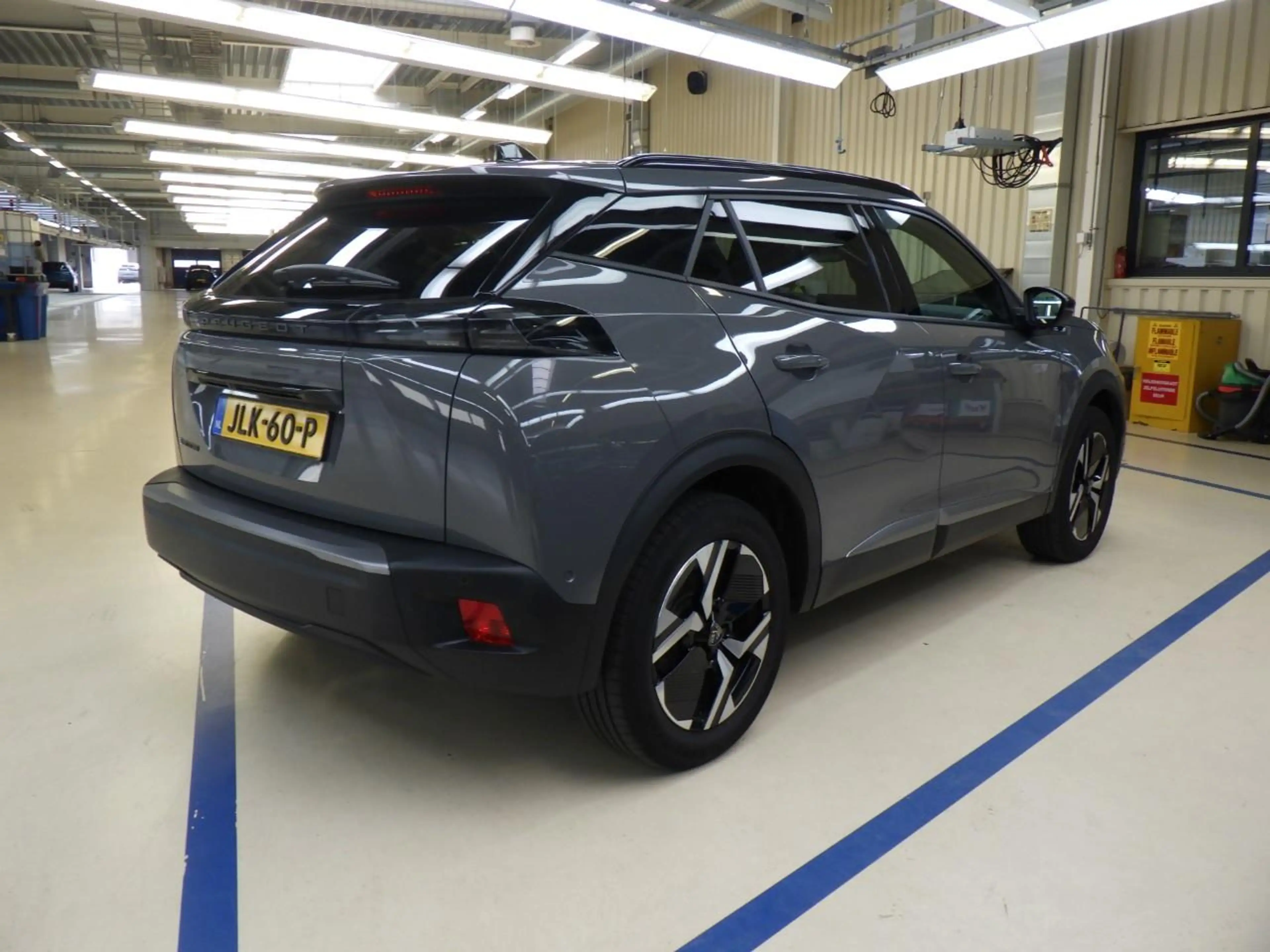 Peugeot e-2008 EV Allure Avantage 54 kWh | Fase 3 laden | SOH 99% — photo 4