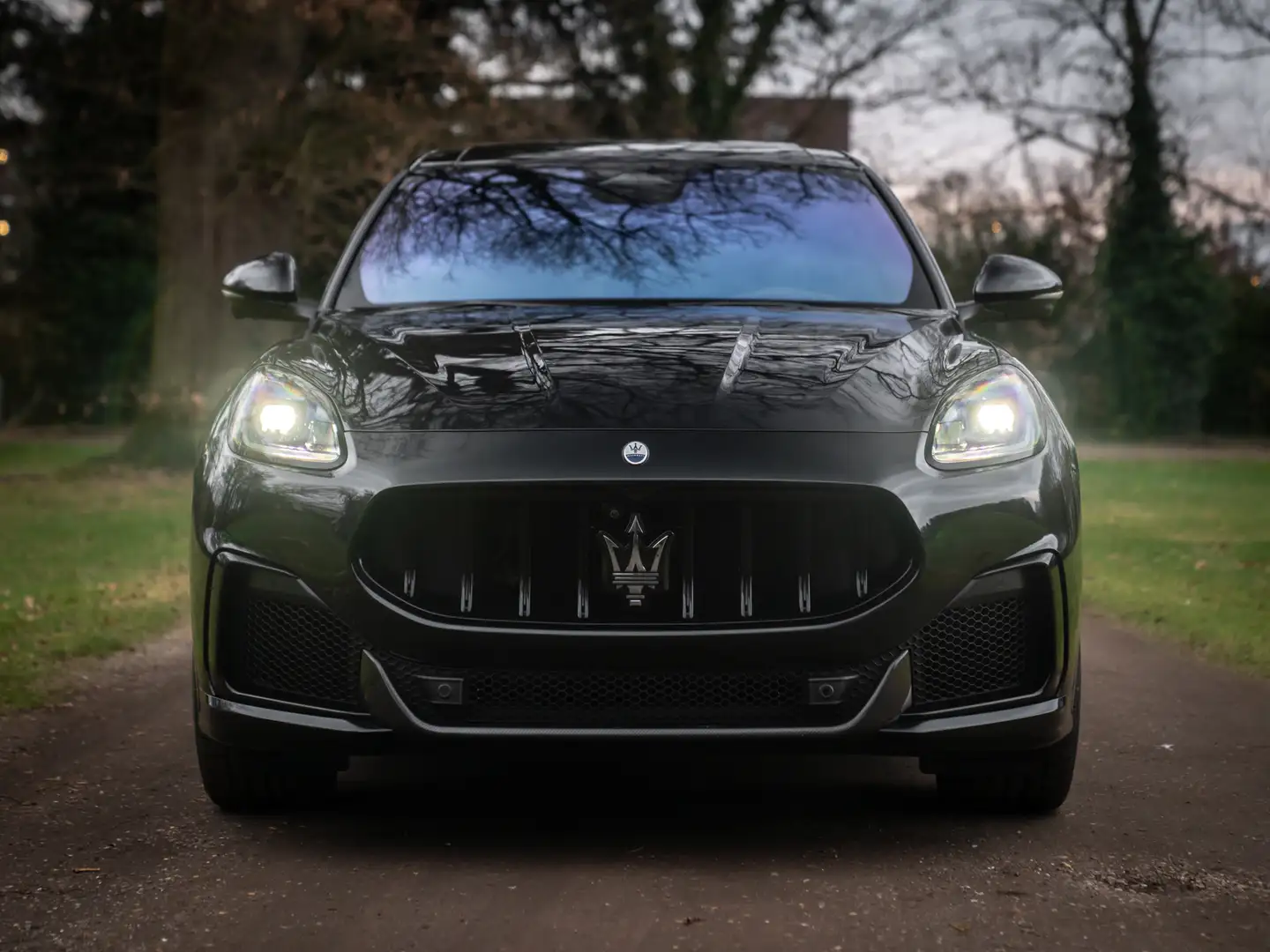 Maserati Grecale 3.0 V6 Trofeo 530pk | Sonus Faber | Pano-dak | Vee Černá - 2