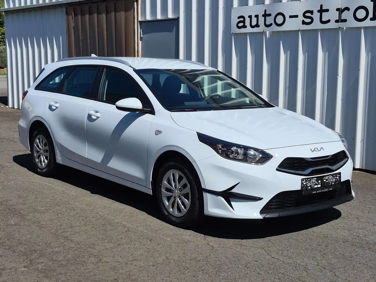 Kia Ceed SW / cee'd SW Titan Weiß - 1