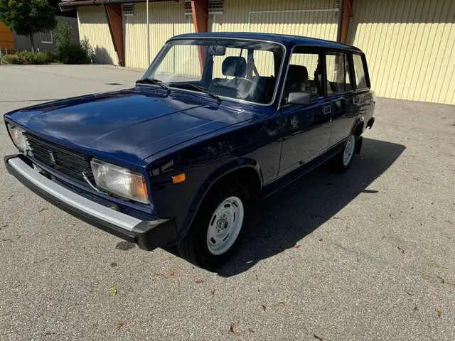 Lada 2104