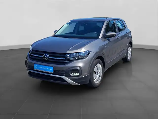 Volkswagen T-Cross view 2