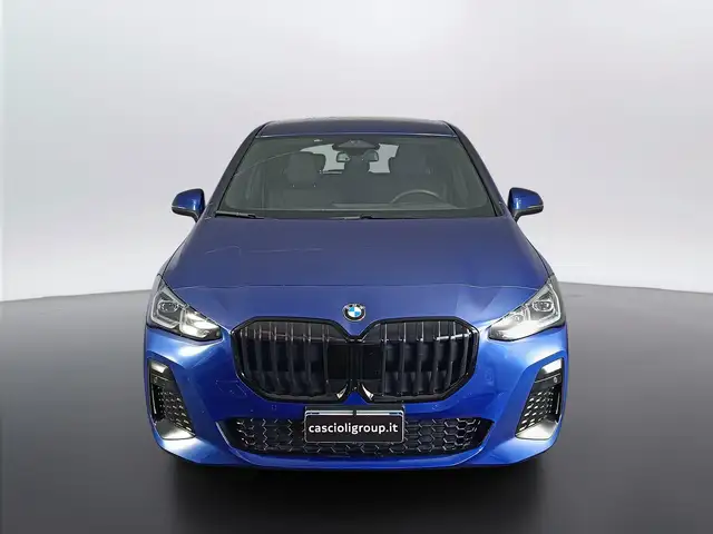 BMW 2 Series view 2