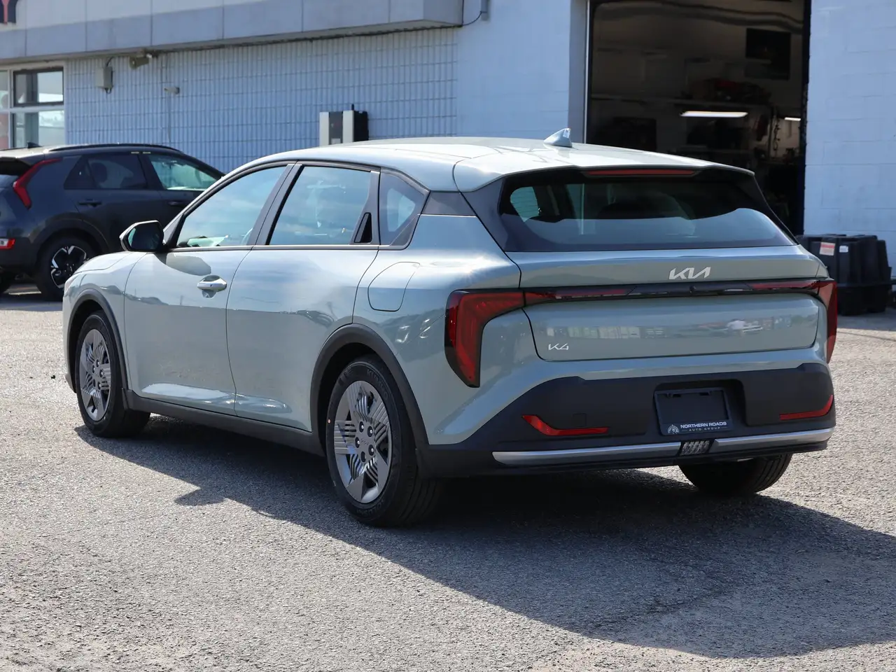 Kia K4 снимка Kia K4