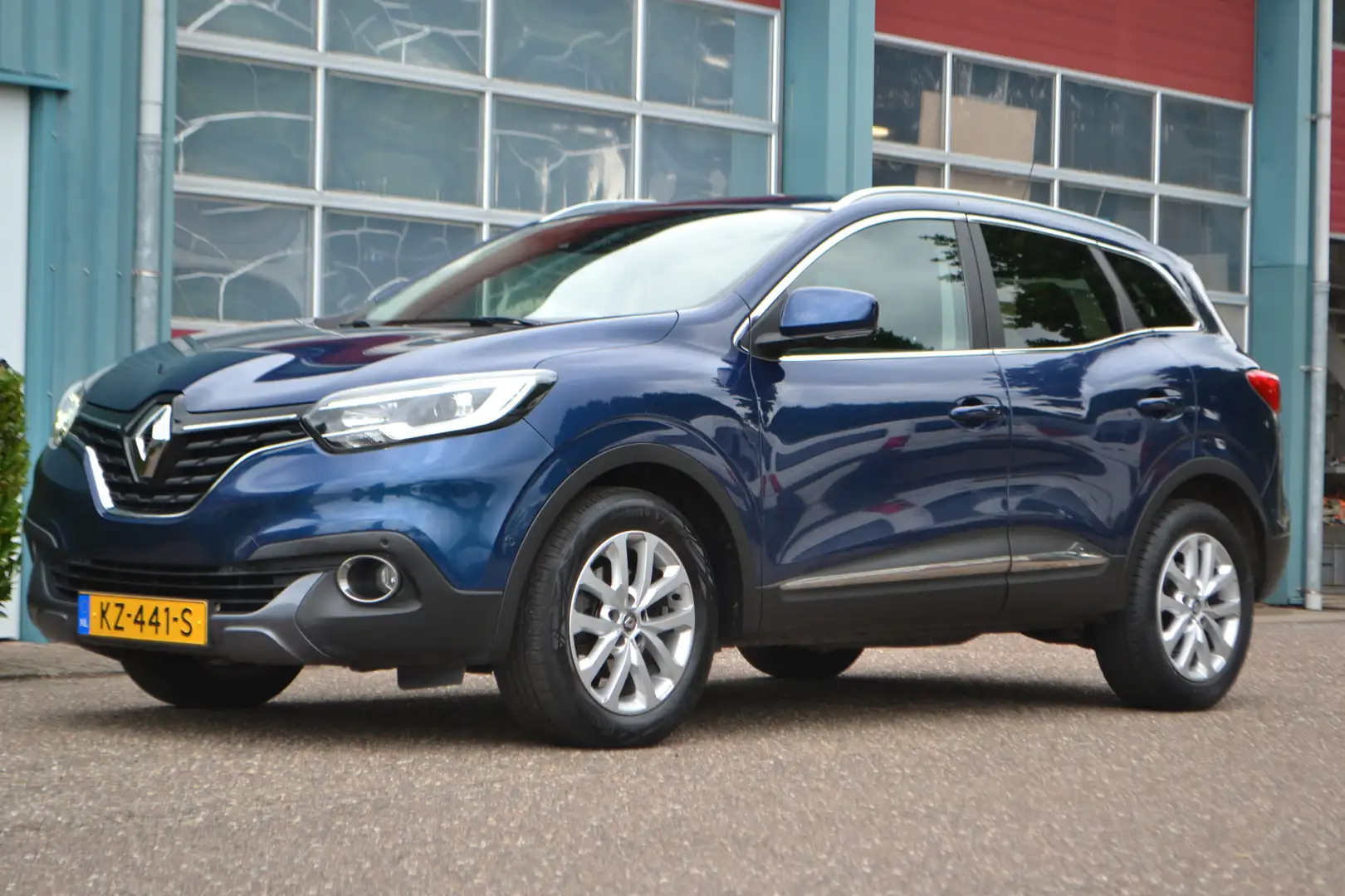 Renault Kadjar 1.2 TCe Intens AUTOMAAT Blauw - 1