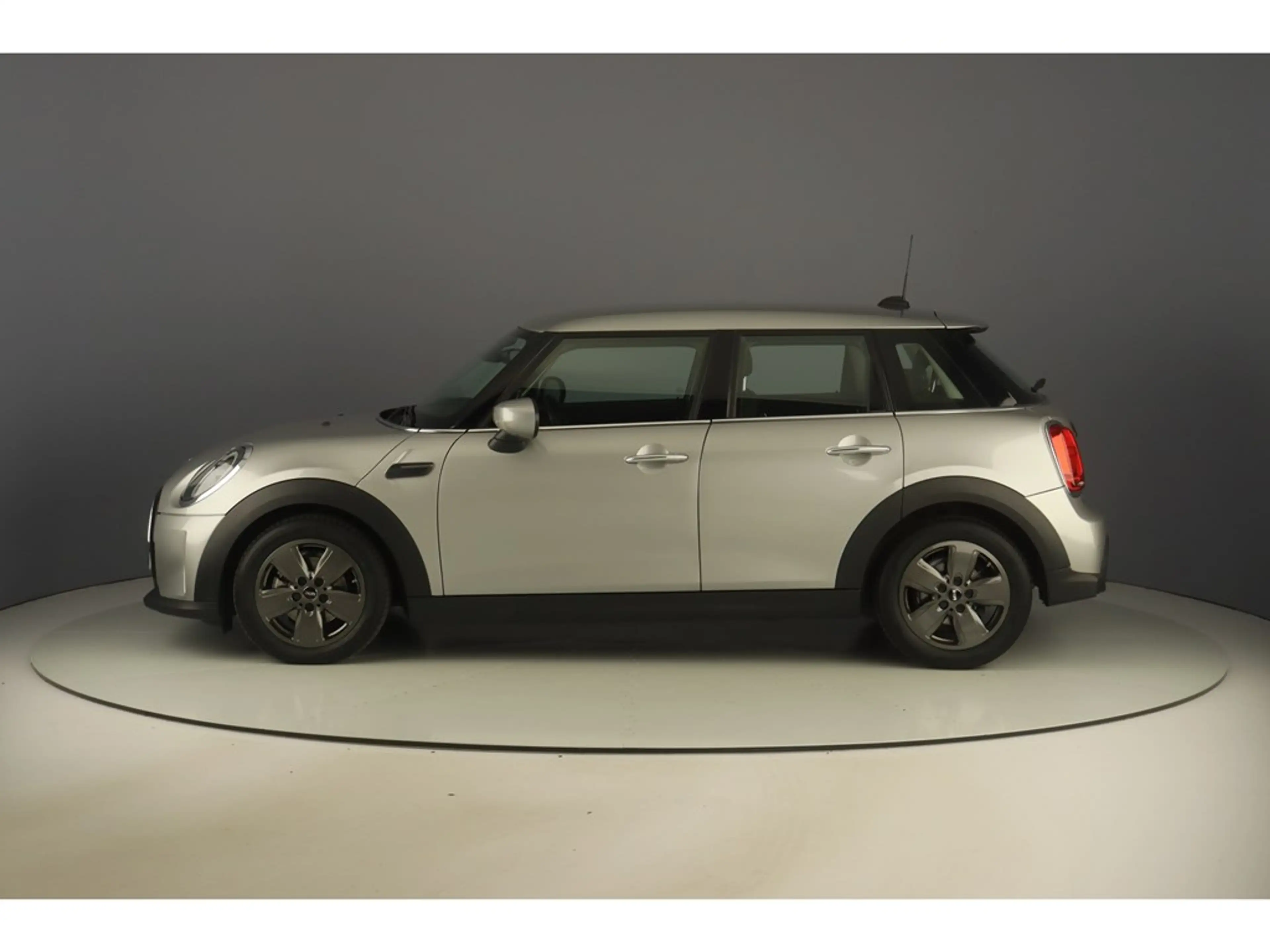 MINI Cooper 1.5iA 136pk — photo 2