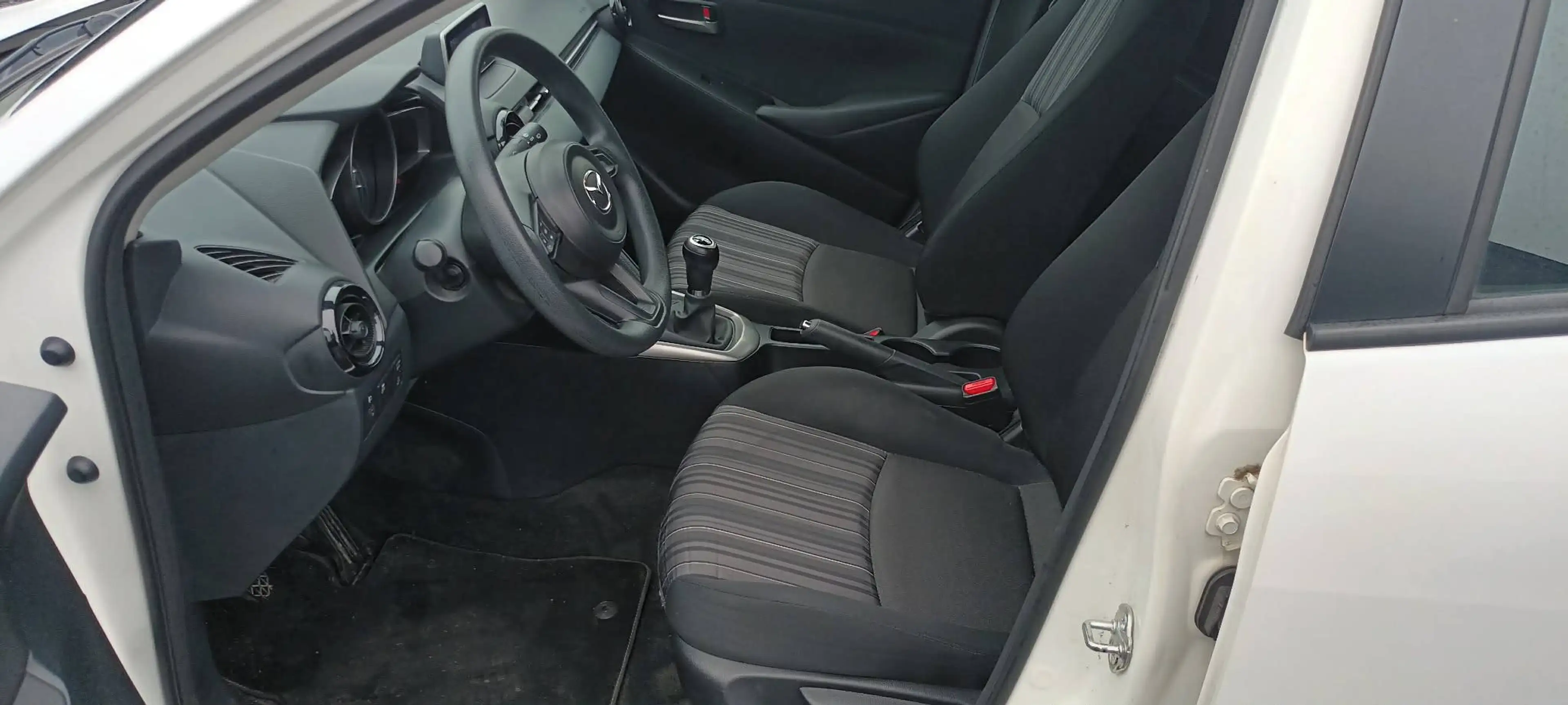 Mazda 2 2 1.5i Skyactiv-G Skymove (EU6d-TEMP) — photo 11