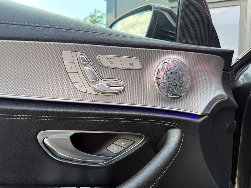 Mercedes-Benz E 350 d|AMGLine|Schiebed|Widescreen|Lenkass|Spurass|HUD — photo 7
